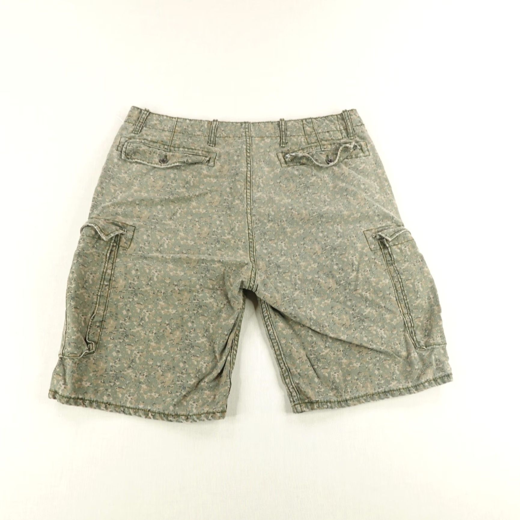 Levi's VINTAGE Levi's Cargo Shorts Mens 36 Cotton Camouflage Utility Baggy Casual Outdoor Size US 36 / EU 52 - 5 Thumbnail
