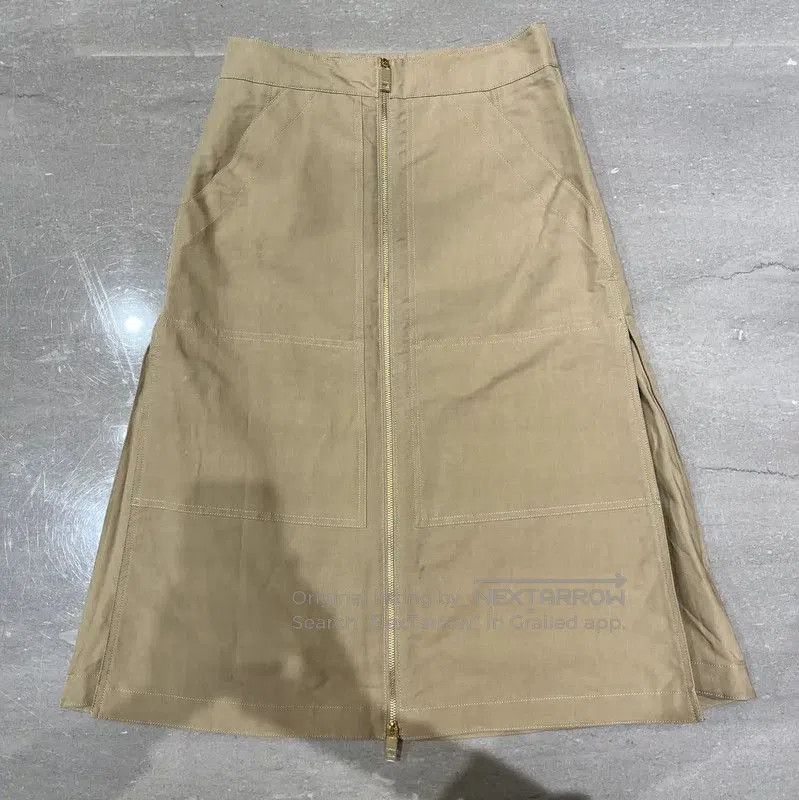 Burberry Burberry Midi Skirt in Khaki Cotton. Size 28" / US 6 / IT 42 - 1 Thumbnail