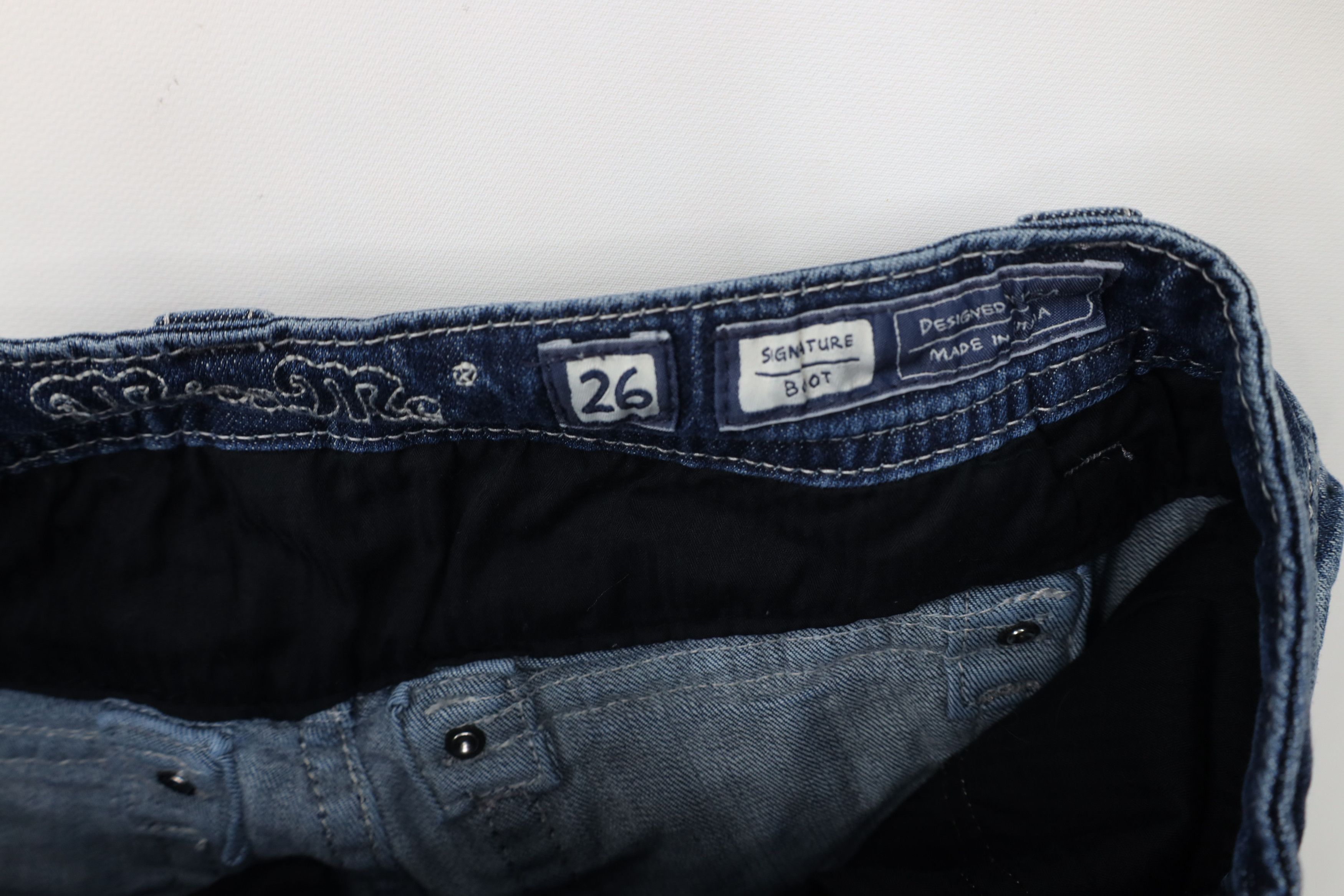 Miss Me Miss Me Stretch Sequined Wings Signature Bootcut Jeans Size 26" / US 2 / IT 38 - 7 Thumbnail