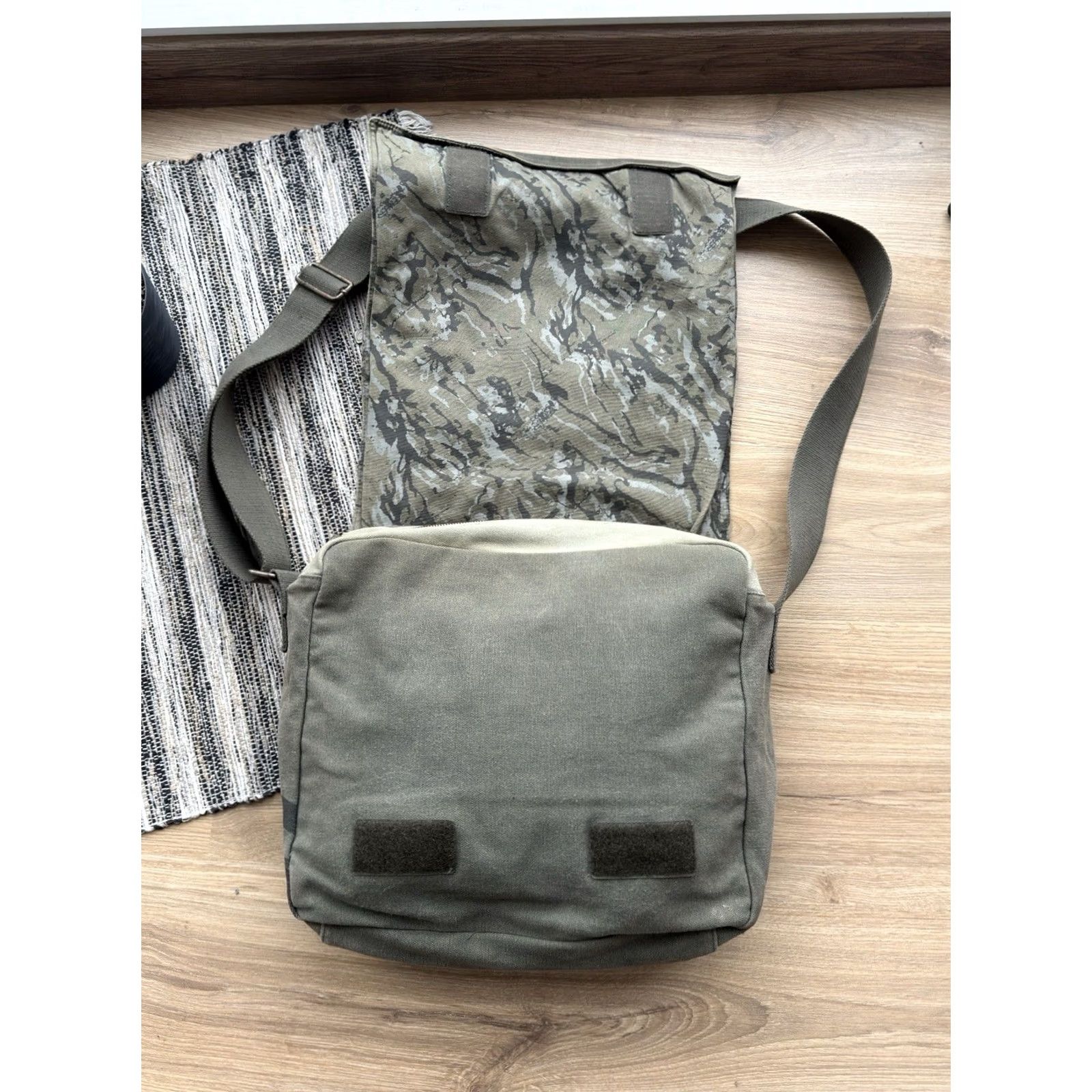 Avirex VINTAGE Avirex USA ARMY Military Crossbody Shoulder Bag Men Large Green 90s Retro Casual Size ONE SIZE - 7 Thumbnail