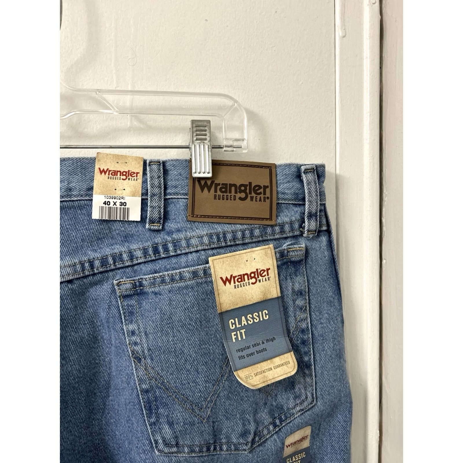 Wrangler Wrangler Jeans Mens Light Wash Regular Classic Fit Denim 5-Pocket Zipper Button USA Logo Rugged Wear Sorts 40x30 Blue Mens Size US 40 / EU 56 - 4 Thumbnail