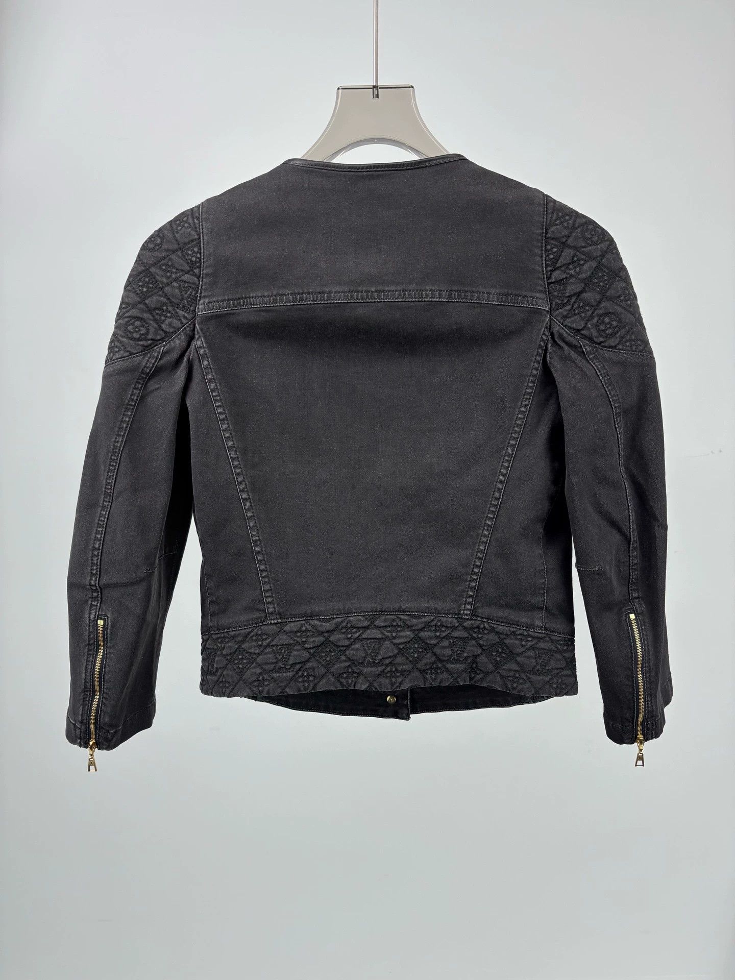 Louis Vuitton LOUIS VUITTON LV monogram patchwork denim jacket Size XS / US 0-2 / IT 36-38 - 2 Thumbnail
