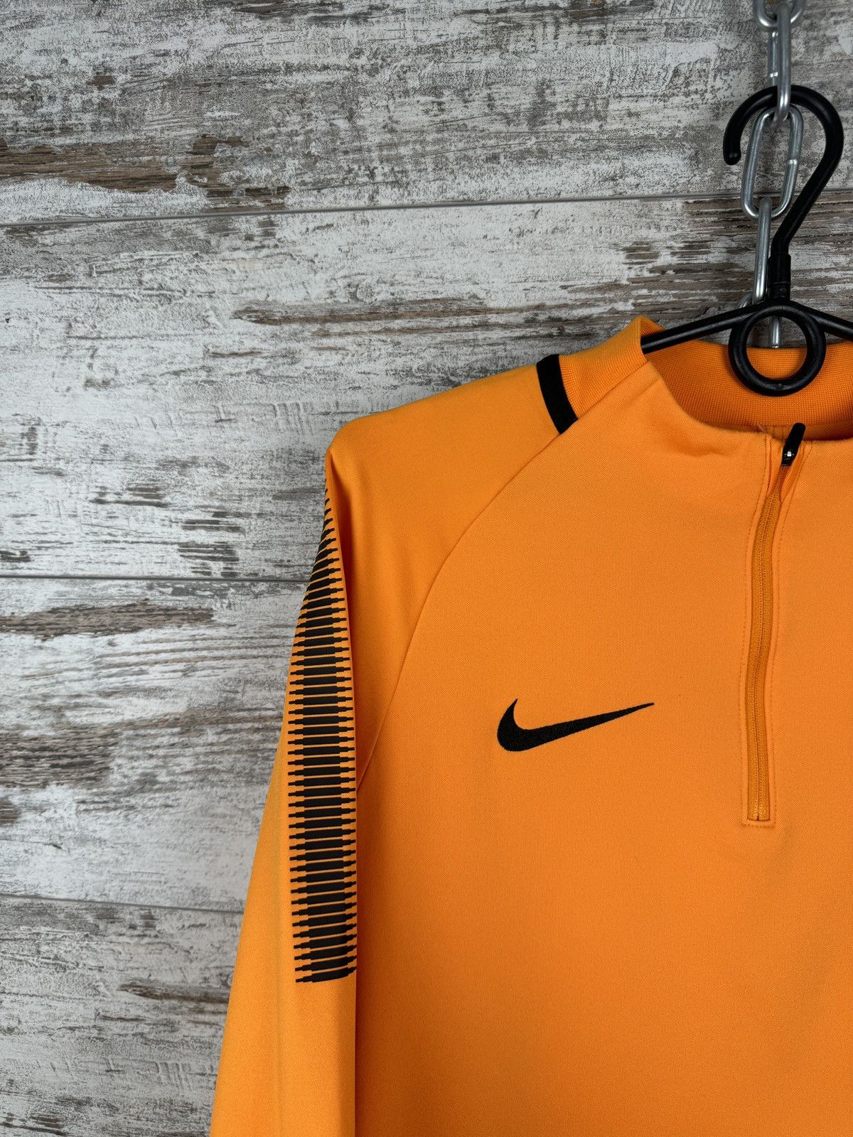 Nike Mens Vintage Nike AS Roma training soccer jersey T-shirt y2k Size US S / EU 44-46 / 1 - 4 Thumbnail