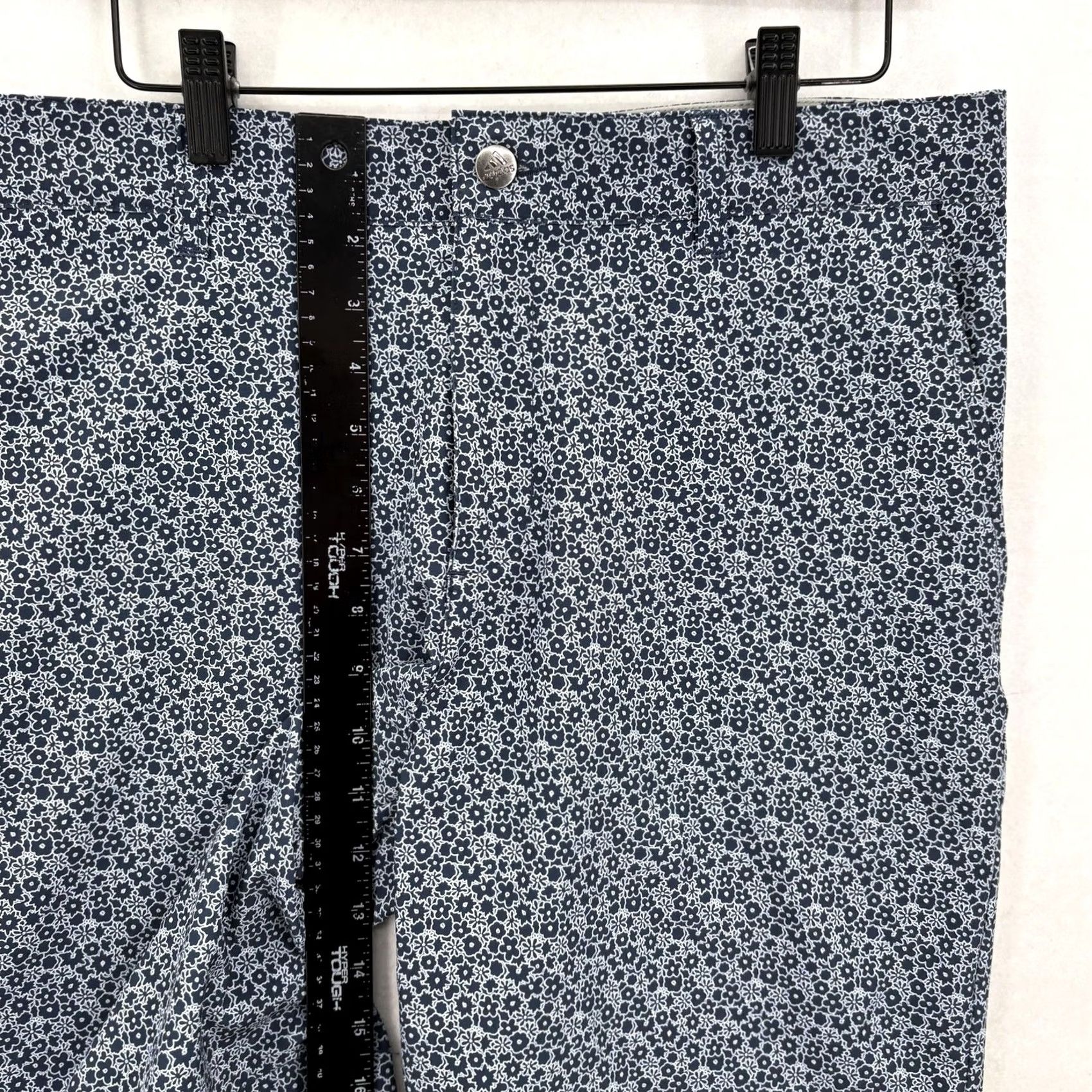 Adidas Adidas Golf Shorts Mens 32 Blue Floral Chino 8" Stretch Preppy Summary: ADIDIAS ADIDAS Size US 32 / EU 48 - 6 Thumbnail