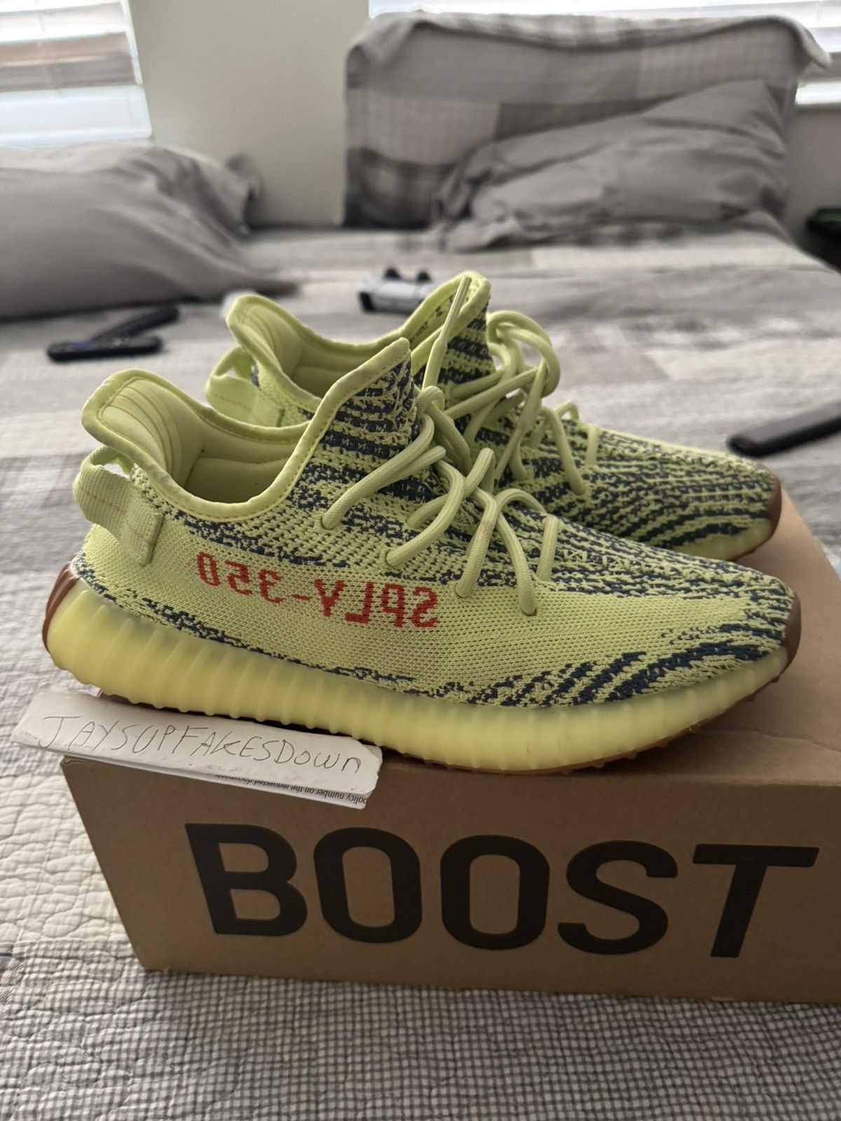 Adidas adidas Yeezy Boost 350 V2 Size 8.5 Size US 8.5 / EU 41-42 - 1 Thumbnail