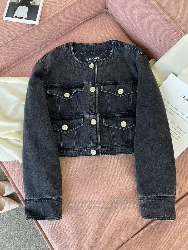Chanel Chanel Black cotton denim gold-buttoned jacket Size XS / US 0-2 / IT 36-38 - 1 Thumbnail
