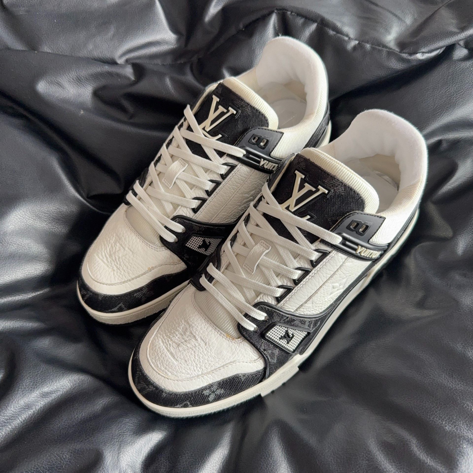 Louis Vuitton Louis Vuitton Training Denim Black Lowtop Sneakers 40 Men Size US 7.5 / EU 40-41 - 1 Thumbnail