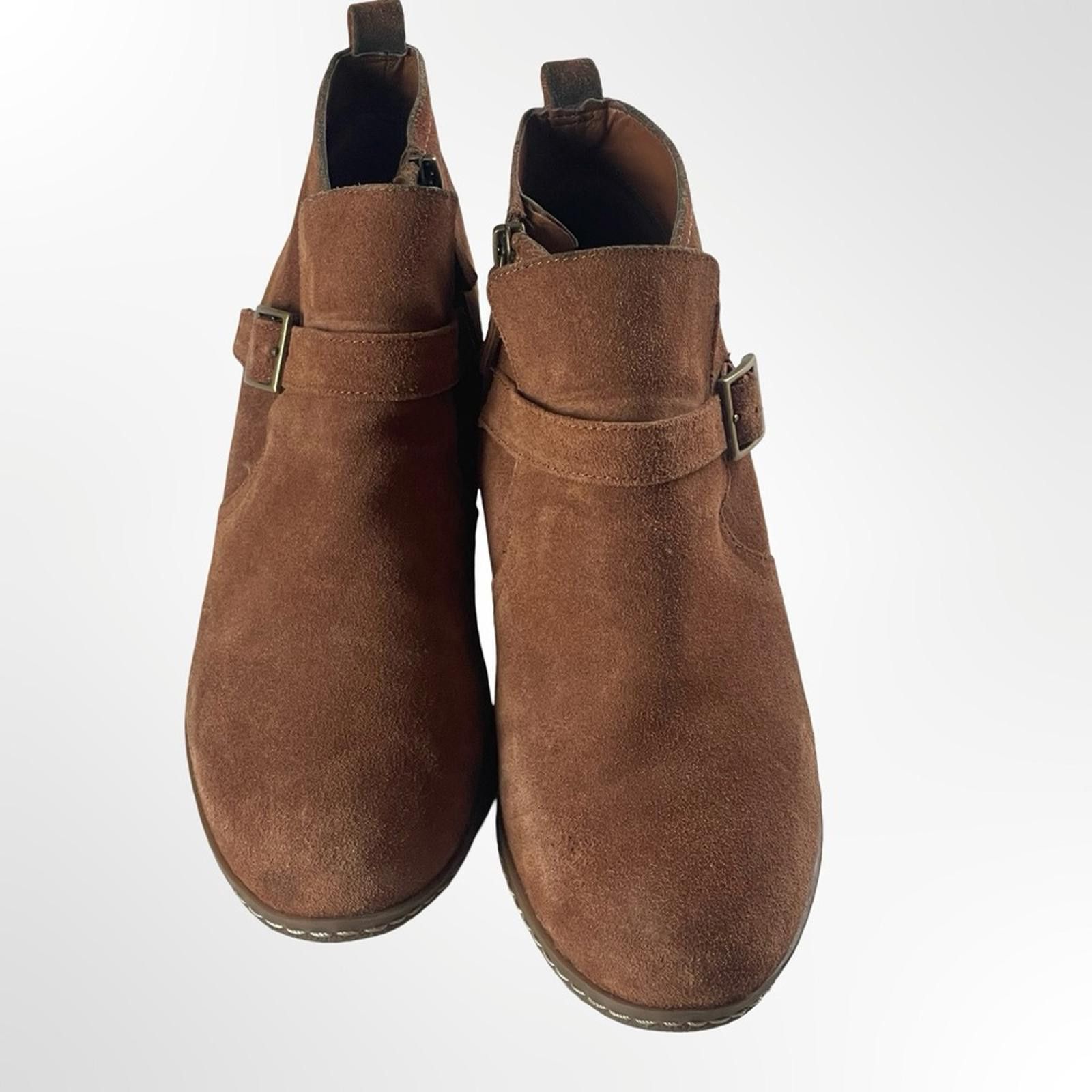Other Franco Sarto Brown Suede Ankle Boots in size 9.5 Size US 9.5 / IT 39.5 - 2 Thumbnail