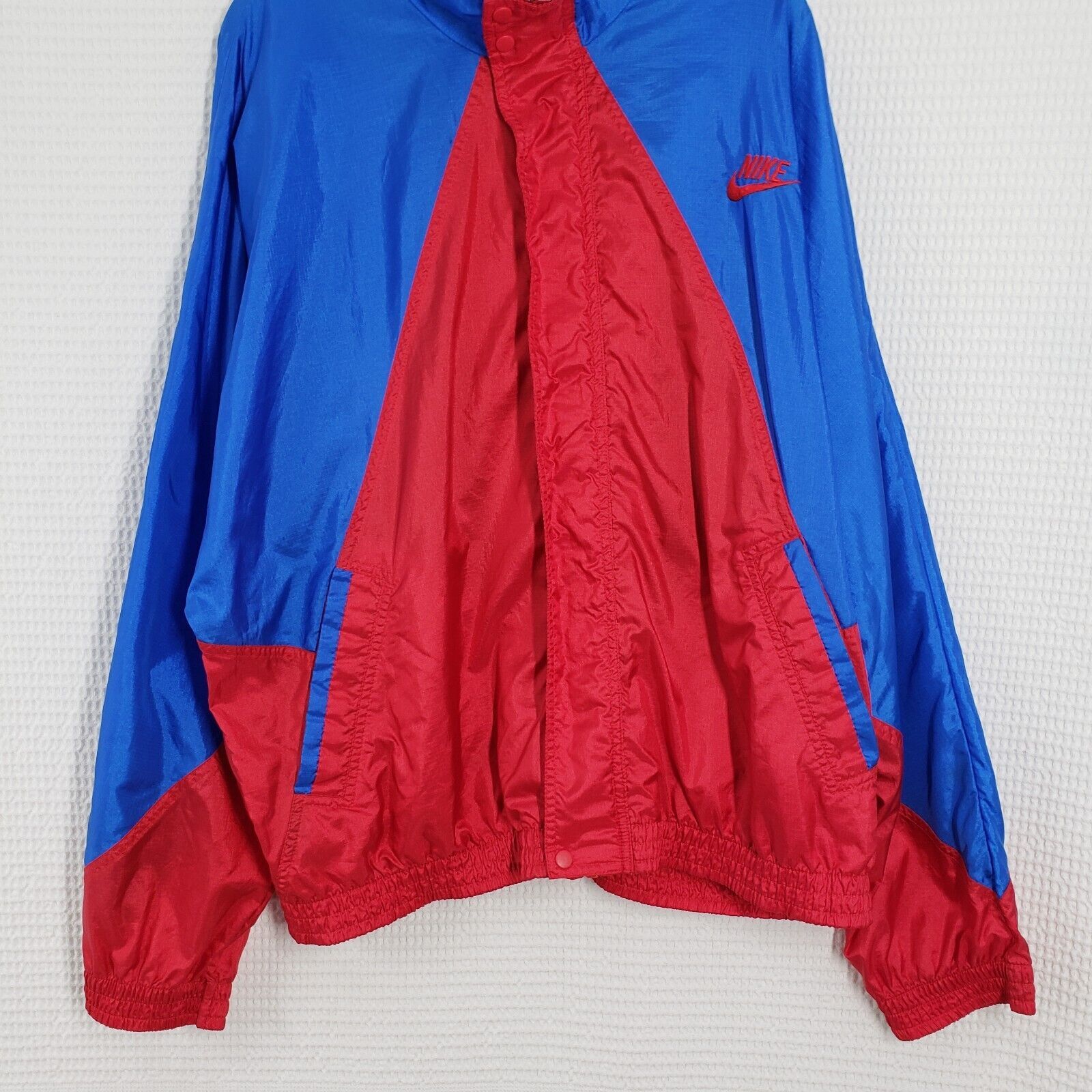 Nike Vintage Nike Windbreaker Jacket Men Large Red Blue Spiderman Size US L / EU 52-54 / 3 - 10 Thumbnail