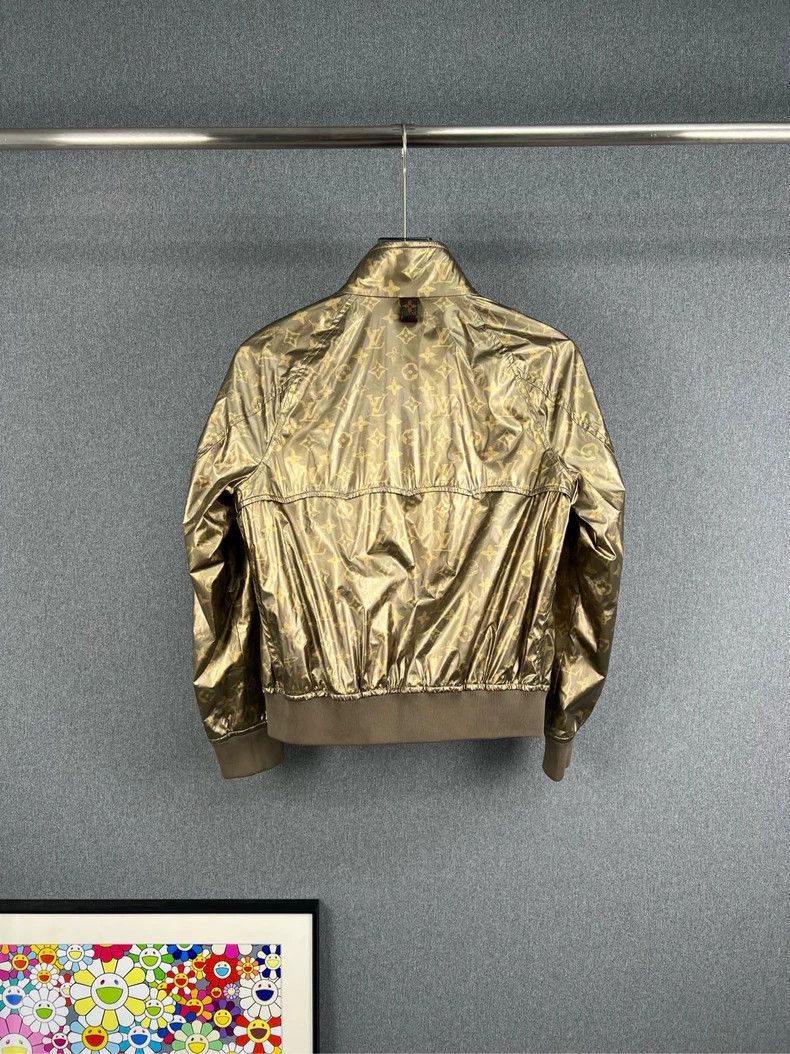 Louis Vuitton Louis Vuitton Gold presbyopic full LOGO jacket Size XS / US 0-2 / IT 36-38 - 2 Thumbnail