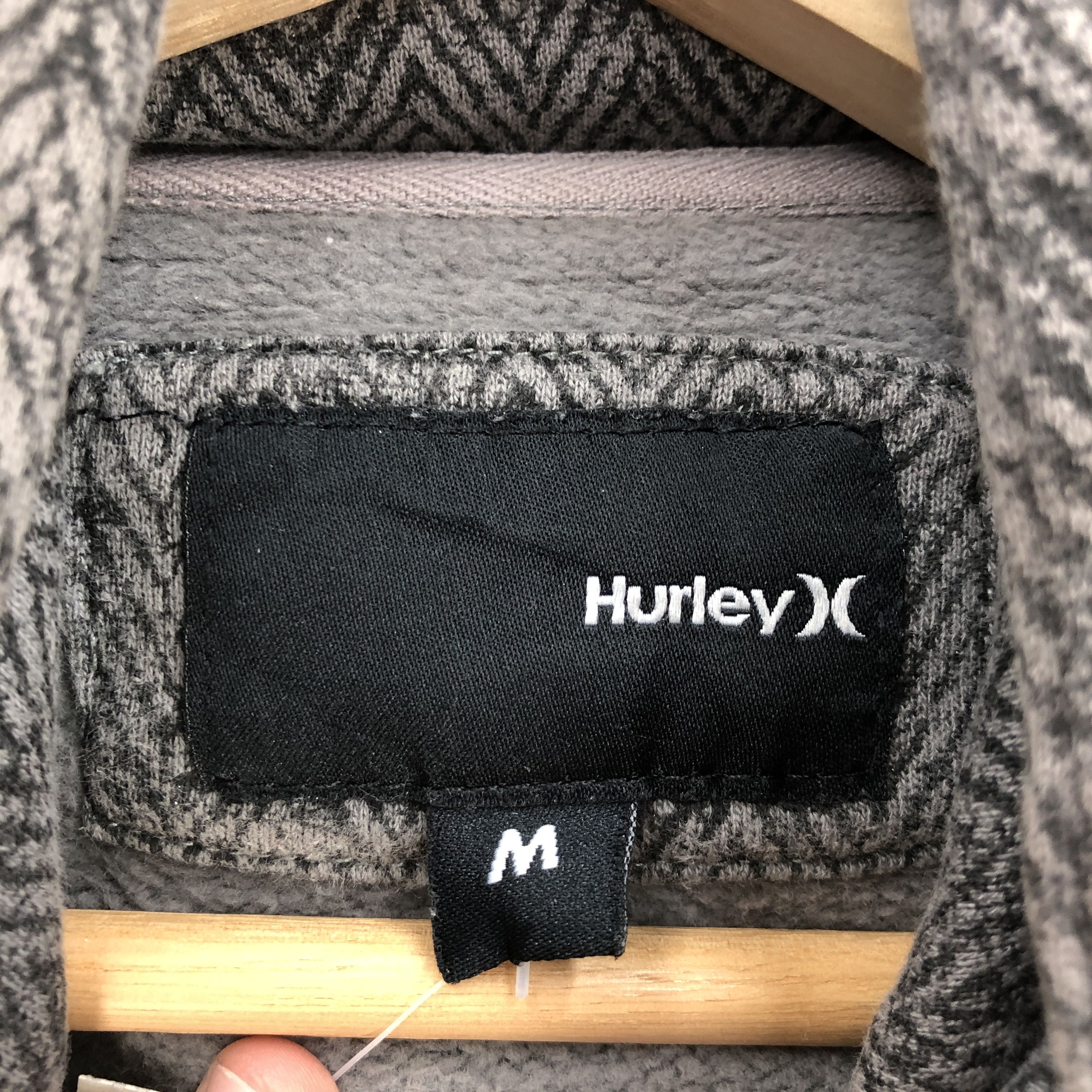 Hurley Vintage Hurley Hoodie Sweatshirt Hurley Zipper Sweater Size US M / EU 48-50 / 2 - 4 Thumbnail