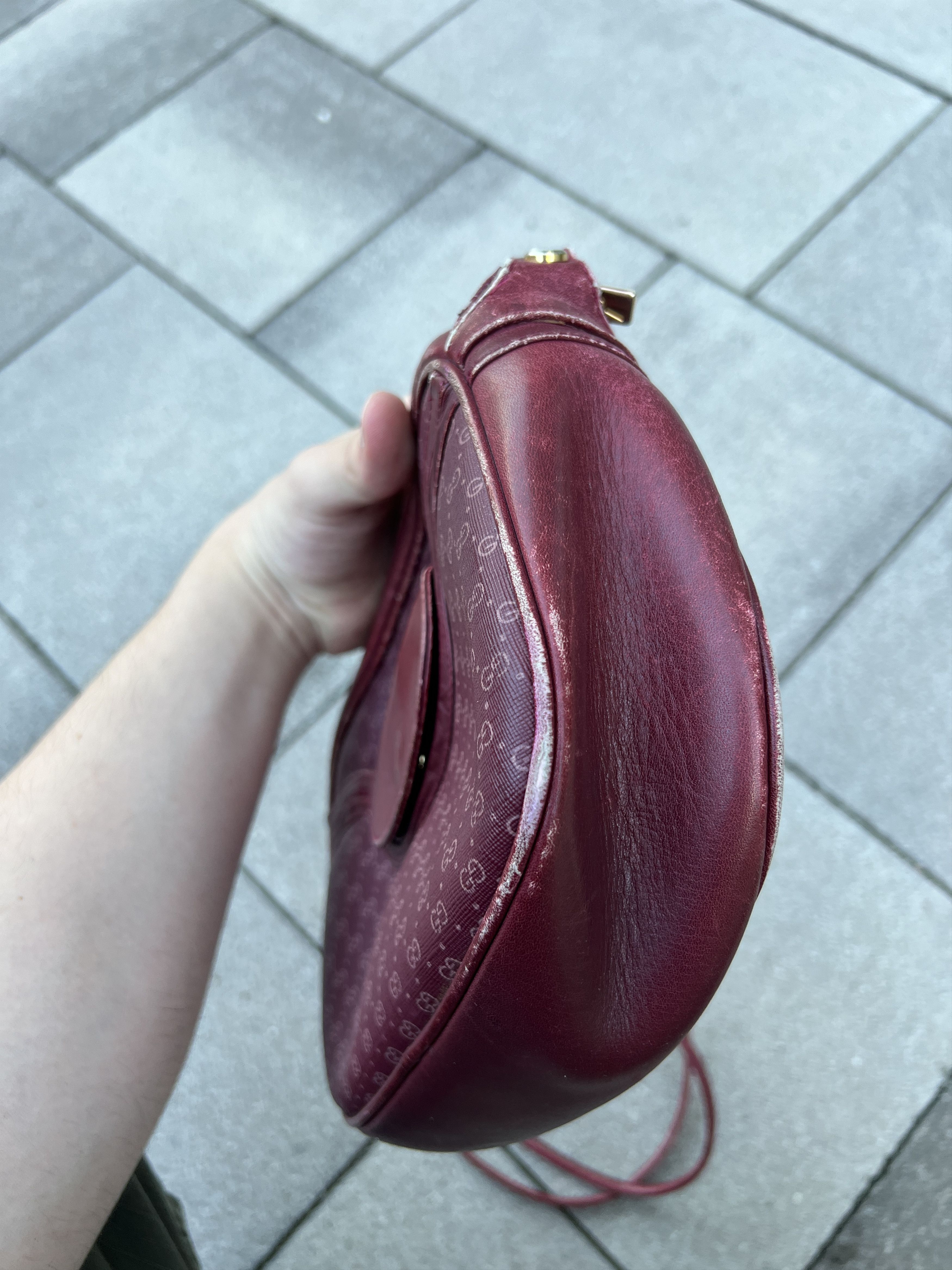 Gucci Gucci Vintage 90s Monogram Shoulder Bag Size ONE SIZE - 9 Thumbnail