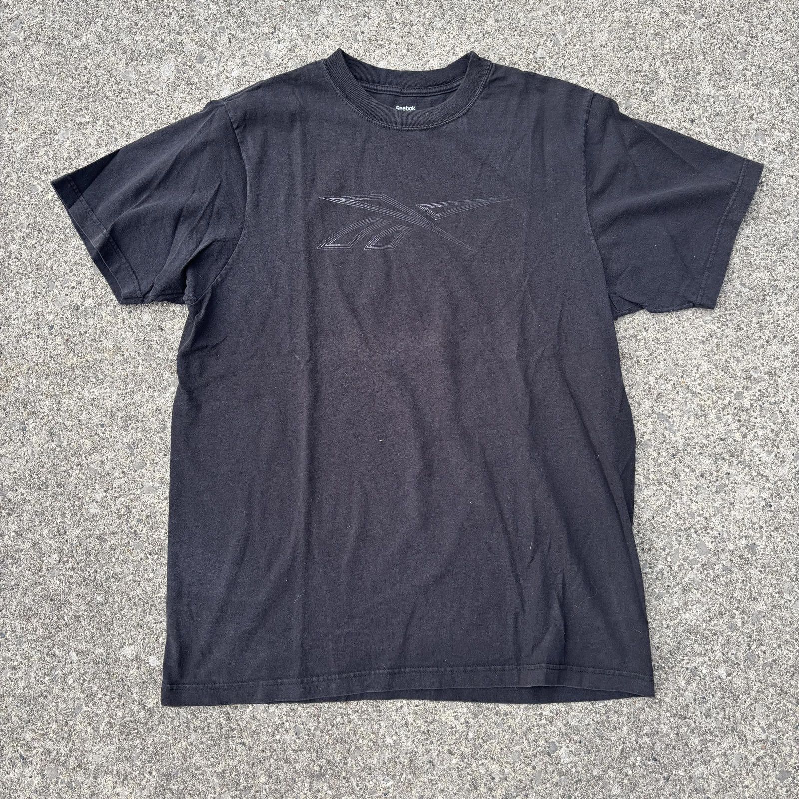 Reebok Vintage Reebok Black Cotton T-Shirt Size US L / EU 52-54 / 3 - 1 Thumbnail
