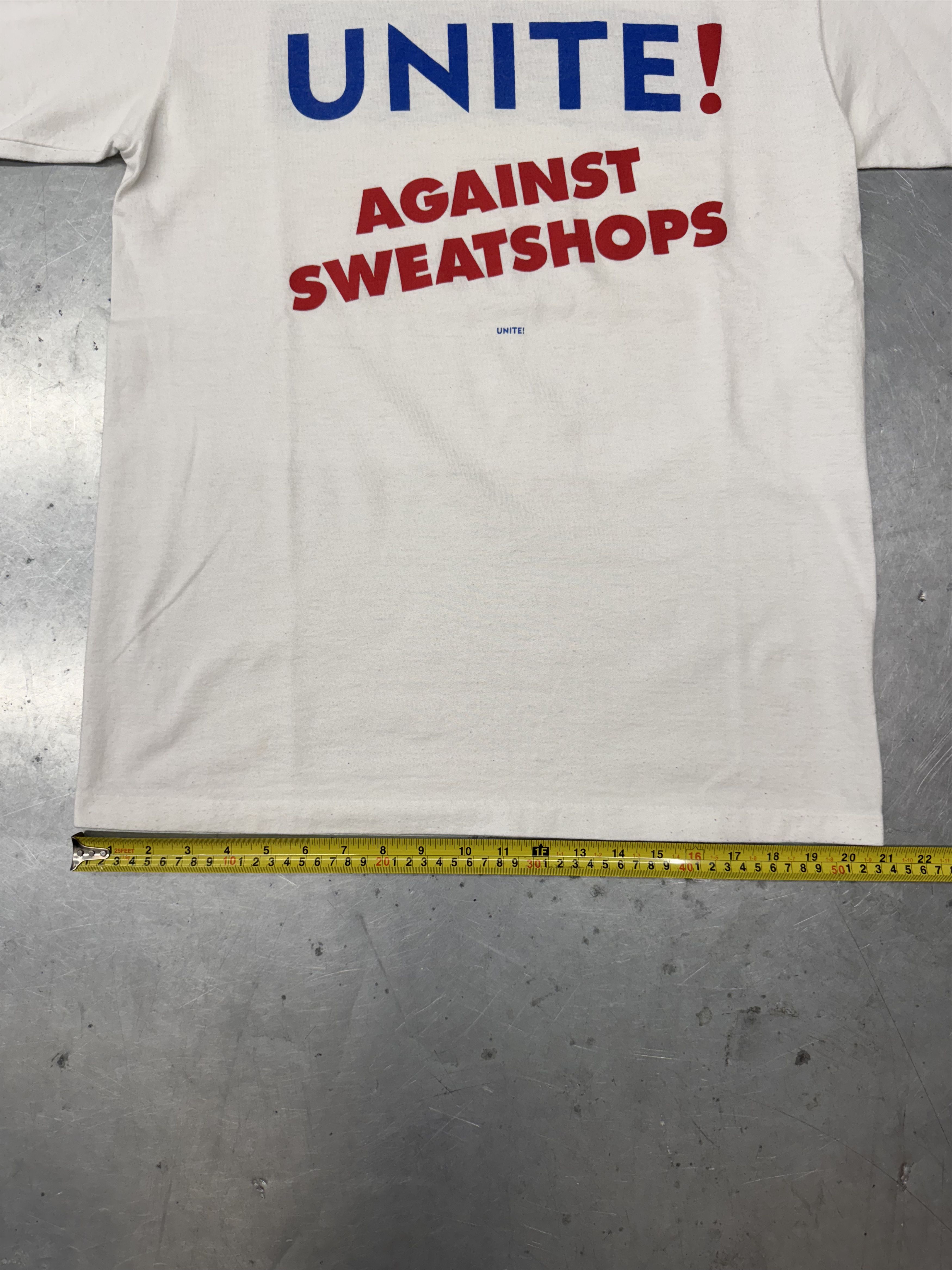 Other Unite! Against Sweatshops Tshirt Size US L / EU 52-54 / 3 - 5 Thumbnail