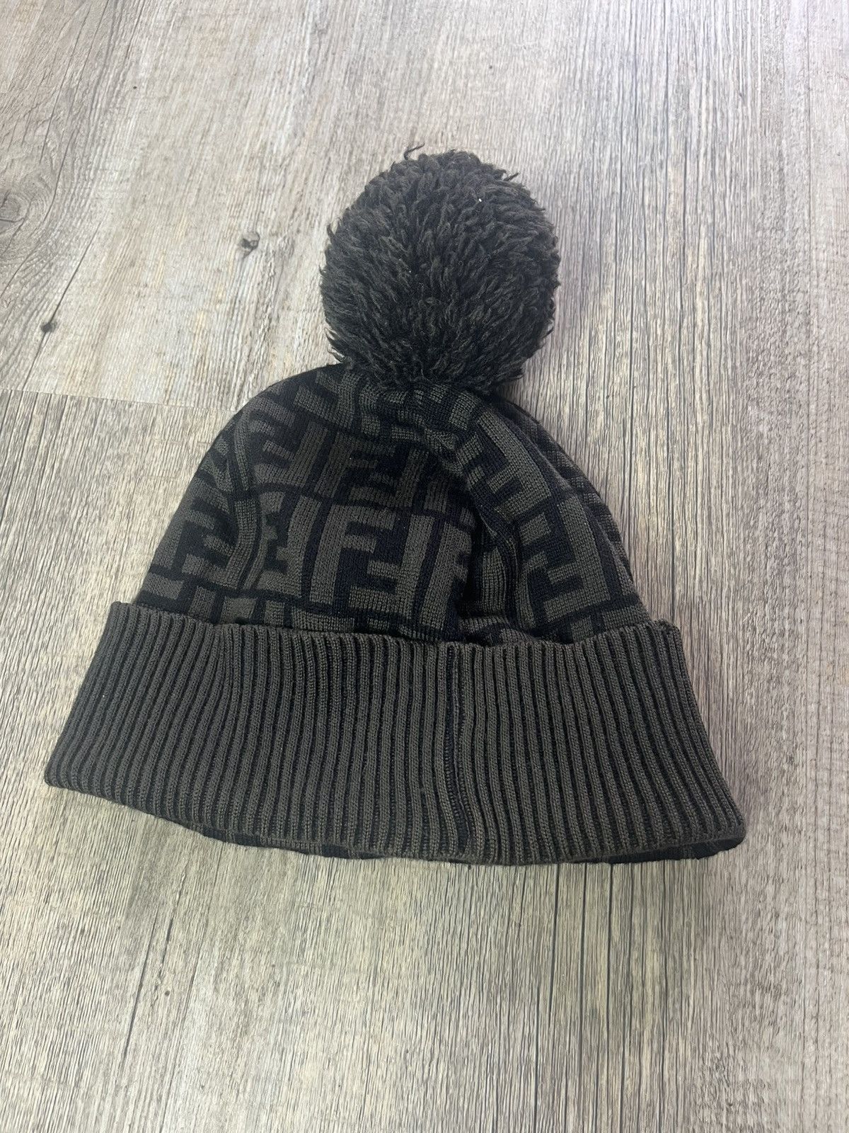 Fendi Fendi green khaki brown and black on brown monogram beanie Size ONE SIZE - 2 Thumbnail