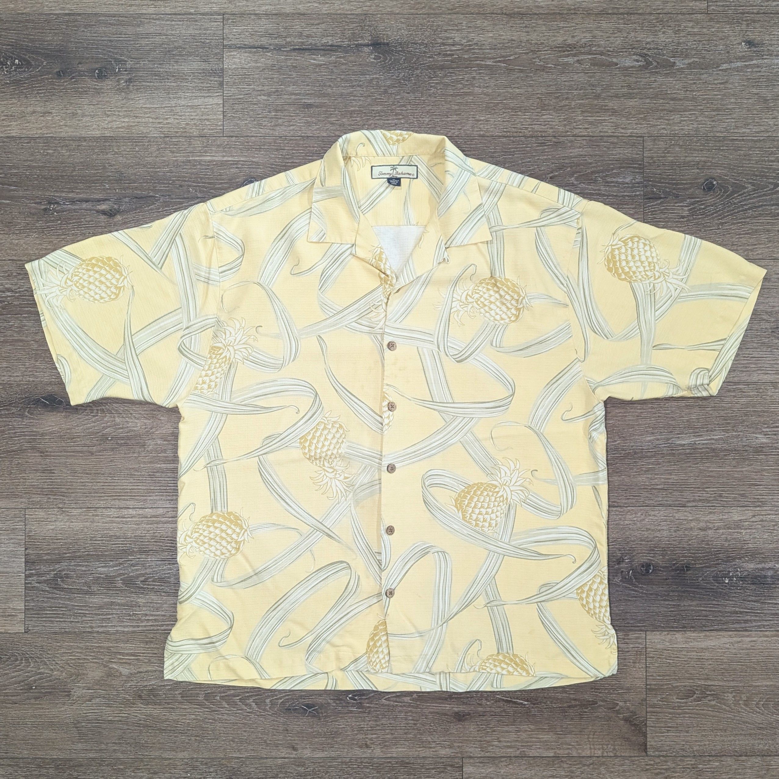 Tommy Bahama Tommy Bahama 100% silk pineapples Hawaiian shirt - SIZE XL Size US XL / EU 56 / 4 - 1 Thumbnail