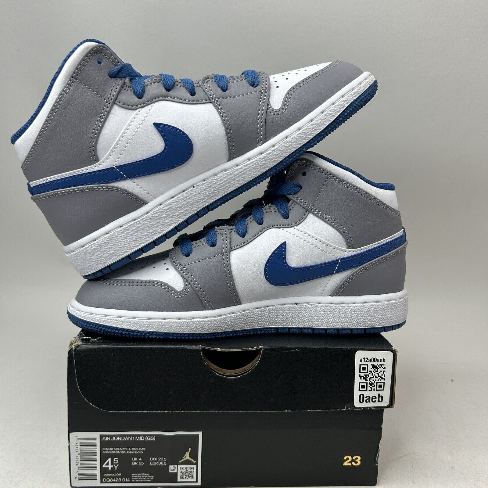 Nike Nike Air Jordan 1 Retro Mid “True Blue/Cement Grey” 2024 Size US 6 / IT 36 - 3 Thumbnail