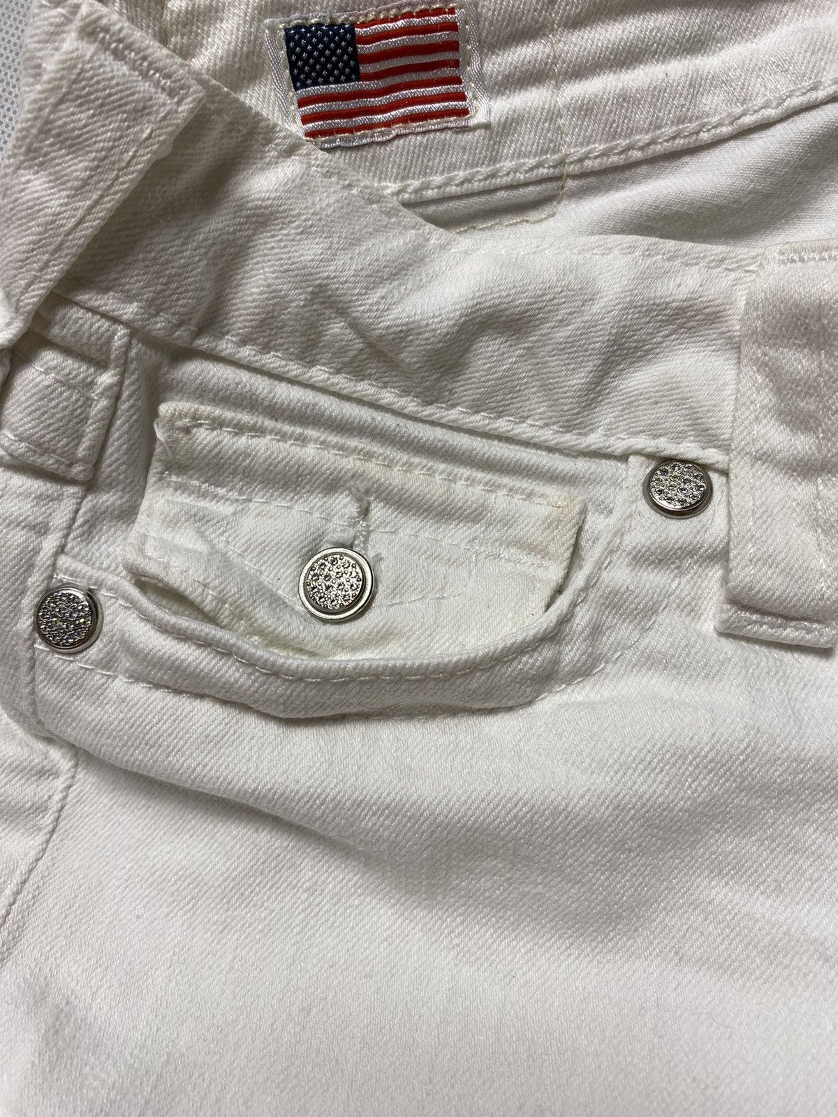 True Religion True Religion BILLY silver crystal buttons white denim jeans Size 26" / US 2 / IT 38 - 6 Thumbnail