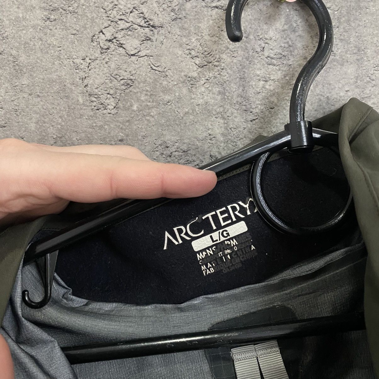 Arc'teryx Men's Arcteryx Beta Gore-Tex Pro Shell Recco Jacket Size US L / EU 52-54 / 3 - 12 Thumbnail