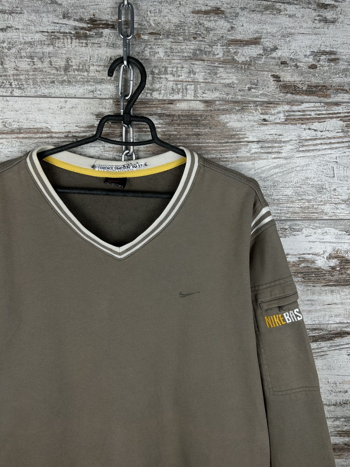 Nike Mens Vintage Nike Basketball Sweatshirt basic swoosh brown Size US XL / EU 56 / 4 - 9 Thumbnail