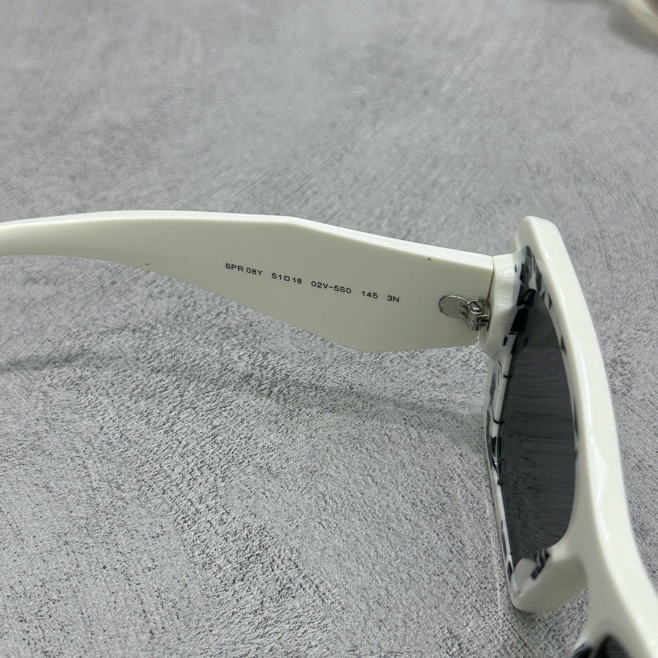 Prada PRADA 0PR 08YS 02V5S0 SUNGLASSES Size ONE SIZE - 10 Thumbnail