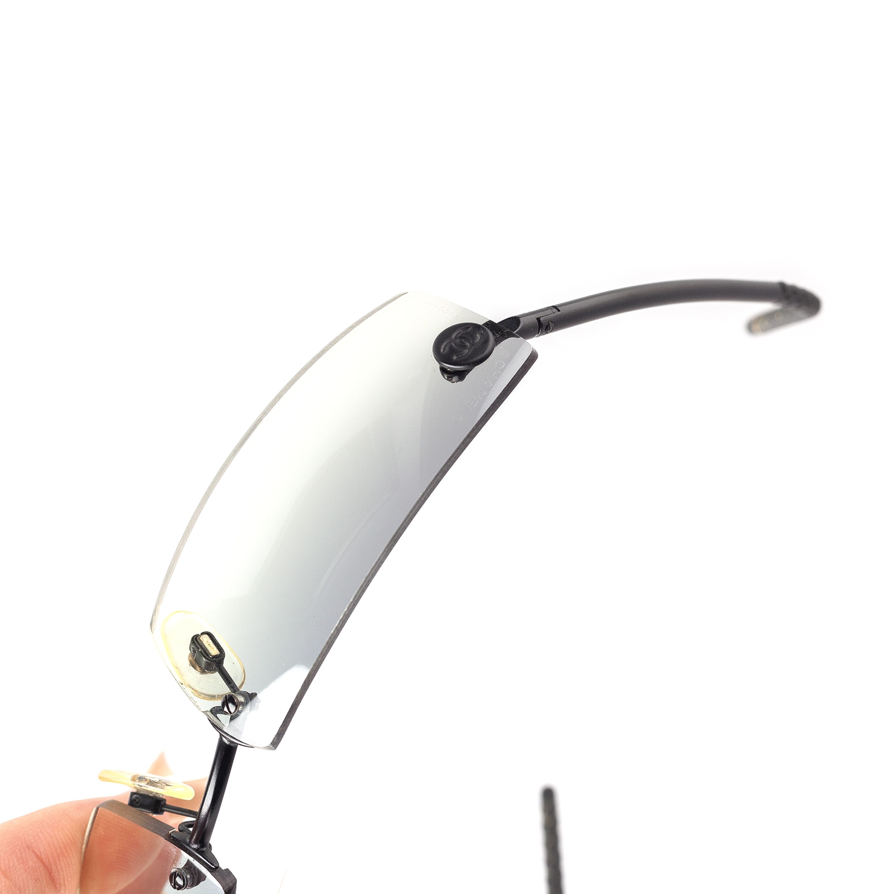 Chanel Chanel 4047 C 170/8G Vintage Rectangle Rimless Sunglasses Size ONE SIZE - 7 Thumbnail