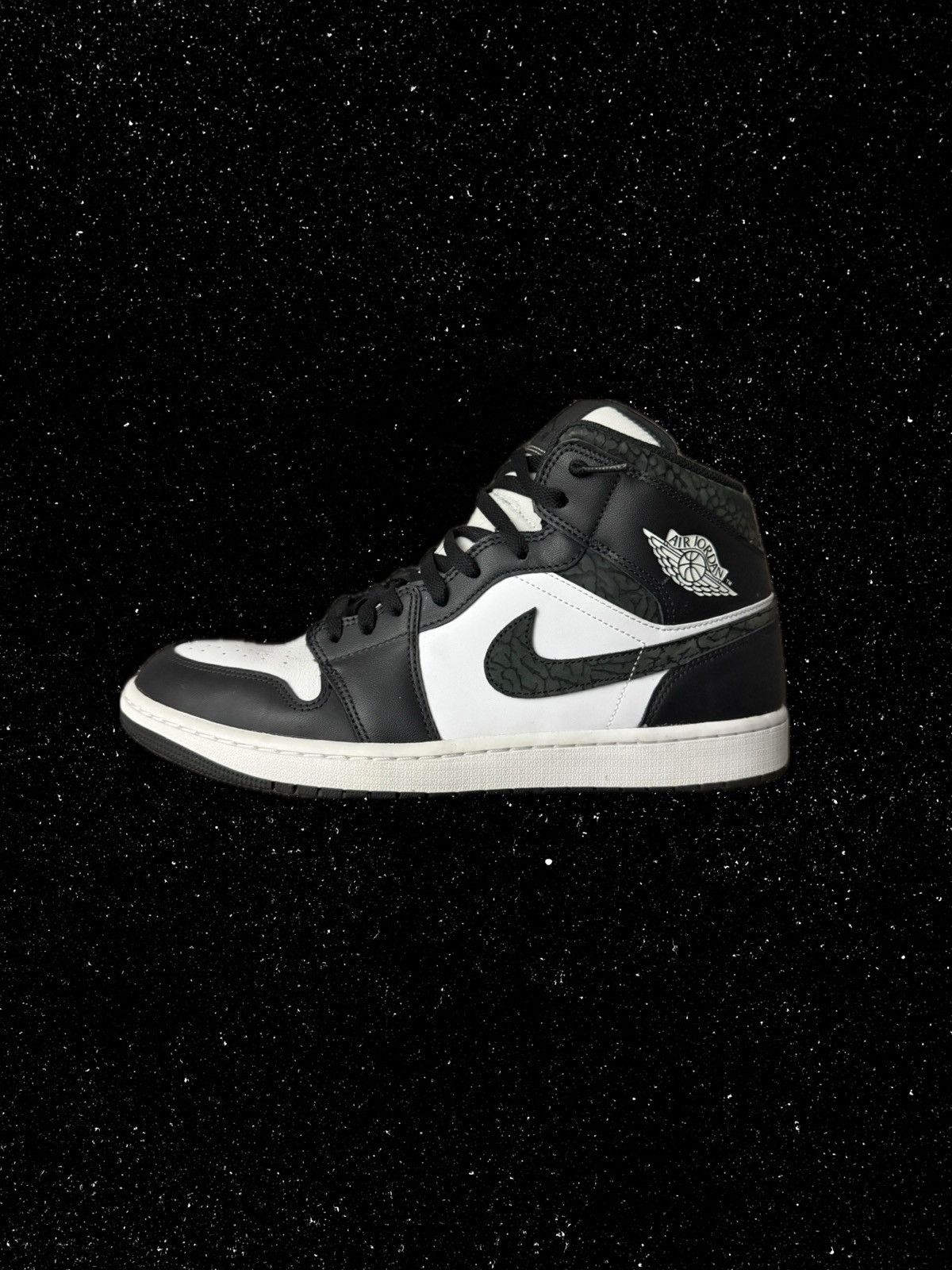 Jordan Brand Nike Air Jordan 1 Mid SE 'Panda Elephant' Size US 13 / EU 46 - 3 Thumbnail