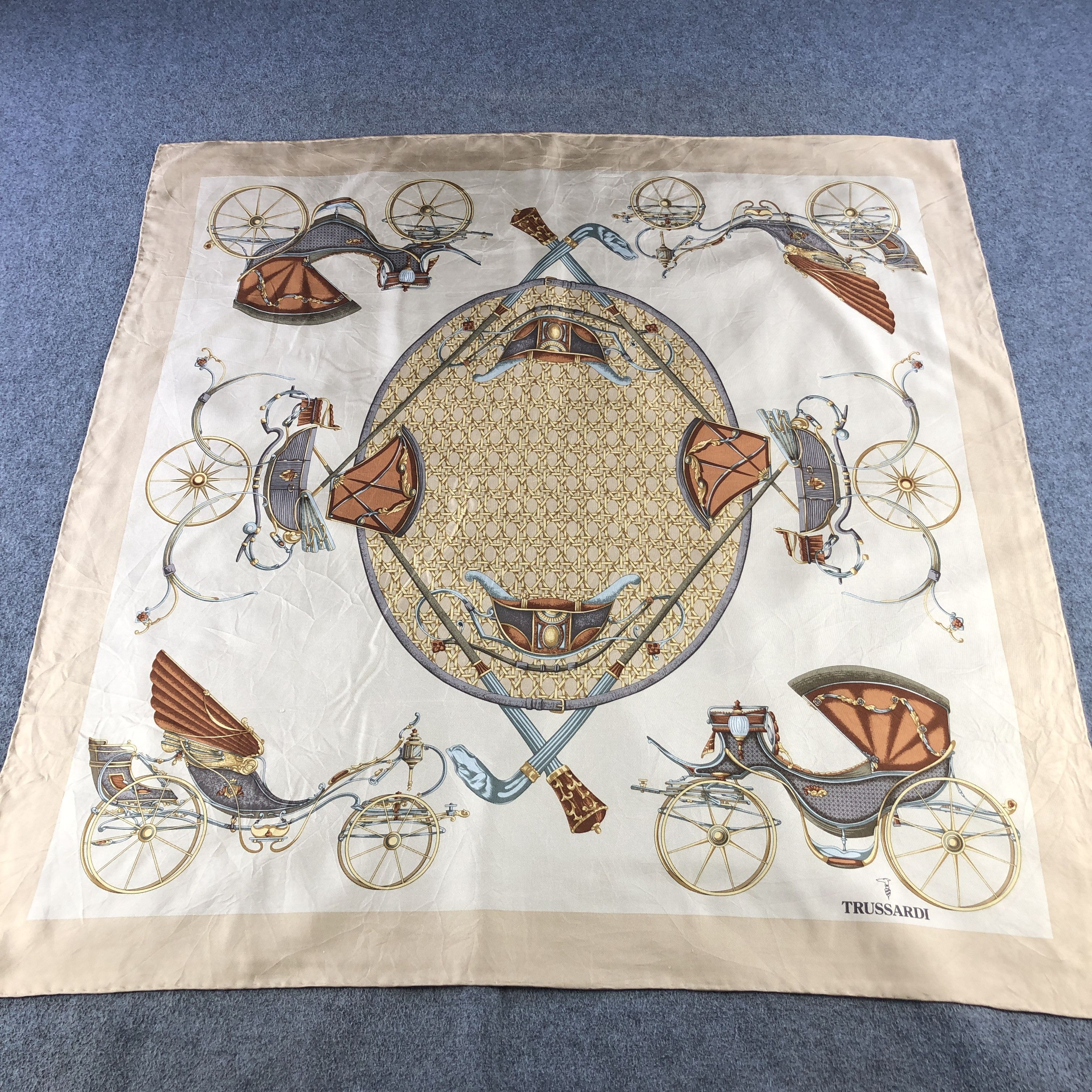 Trussardi Vintage Trussardi Luxury Design Silk Scarf M1198 Size ONE SIZE - 2 Thumbnail