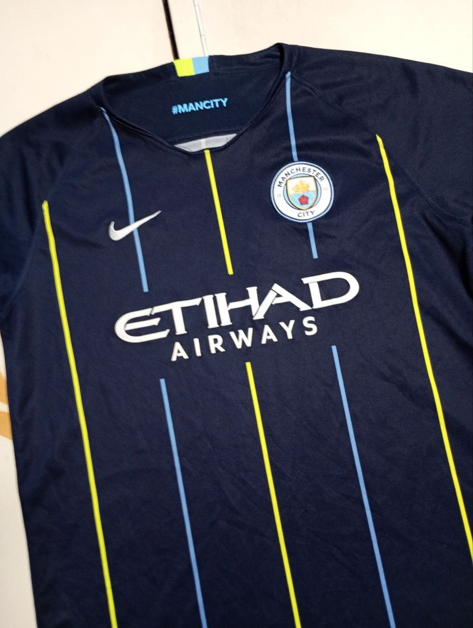 Nike Nike Manchester City Away Jersey 2018-2019 Kids size XL Size US S / EU 44-46 / 1 - 2 Thumbnail