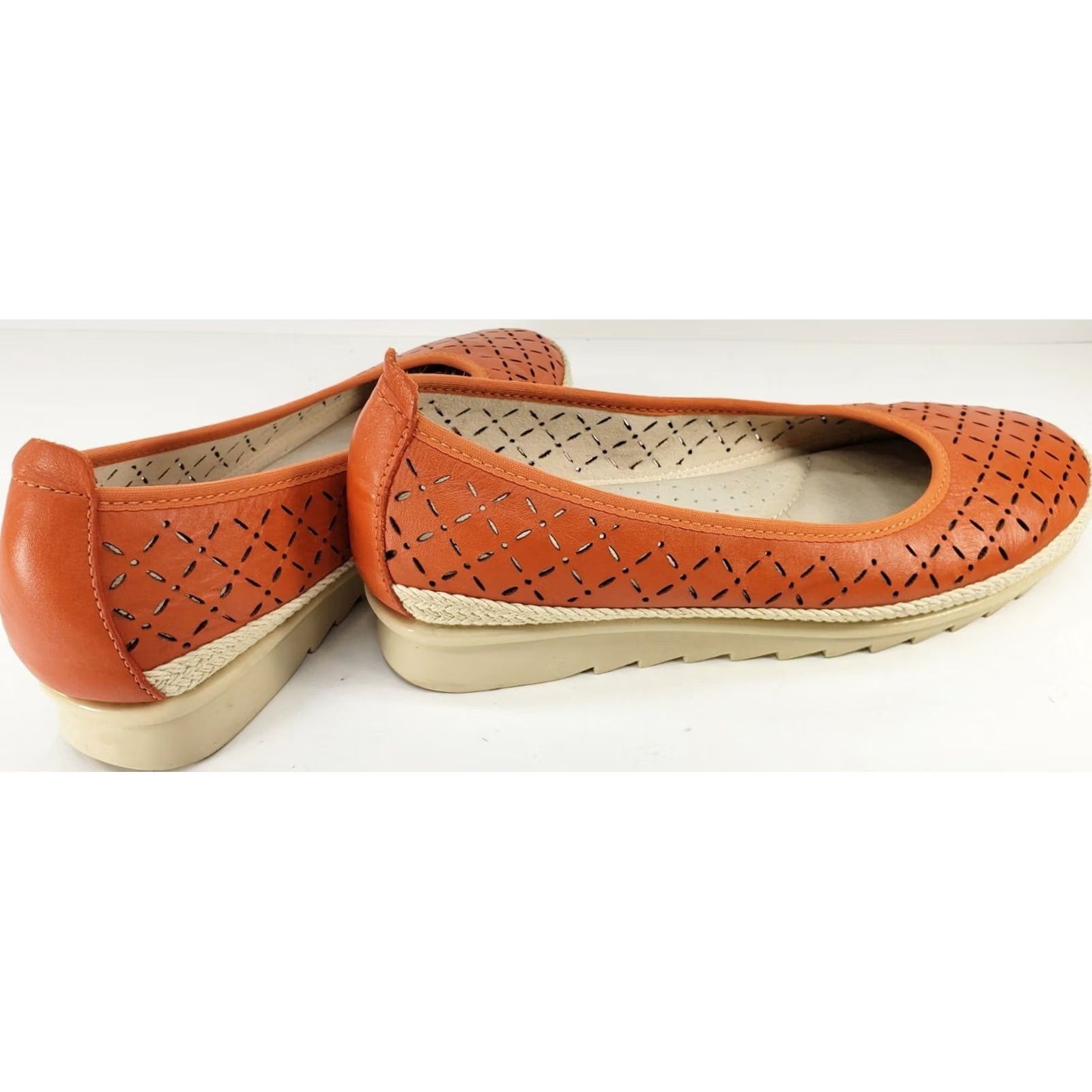 Enjoi VINTAGE? No. ENJOIYA Orange Perforated Leather Espidrille Flats Womens 36EU 5-5.5 Casual Comfort Slip On Size US 5.5 / IT 35.5 - 6 Thumbnail