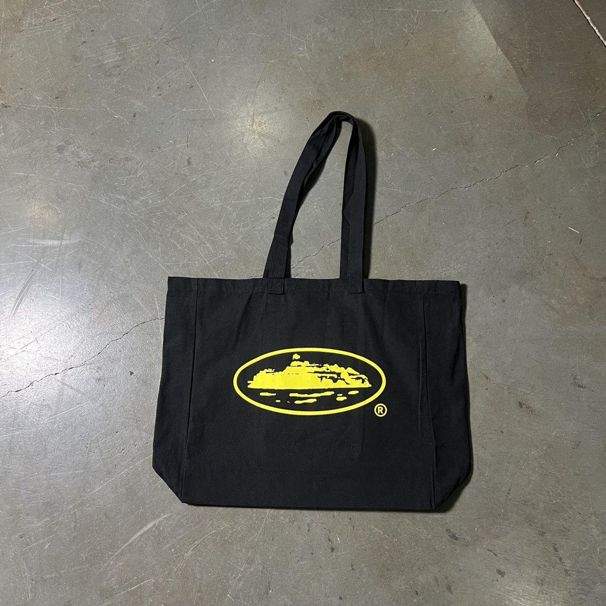 Corteiz ブラック トートバッグ Corteiz RTW Alcatraz Tote Bag - Black / Pink