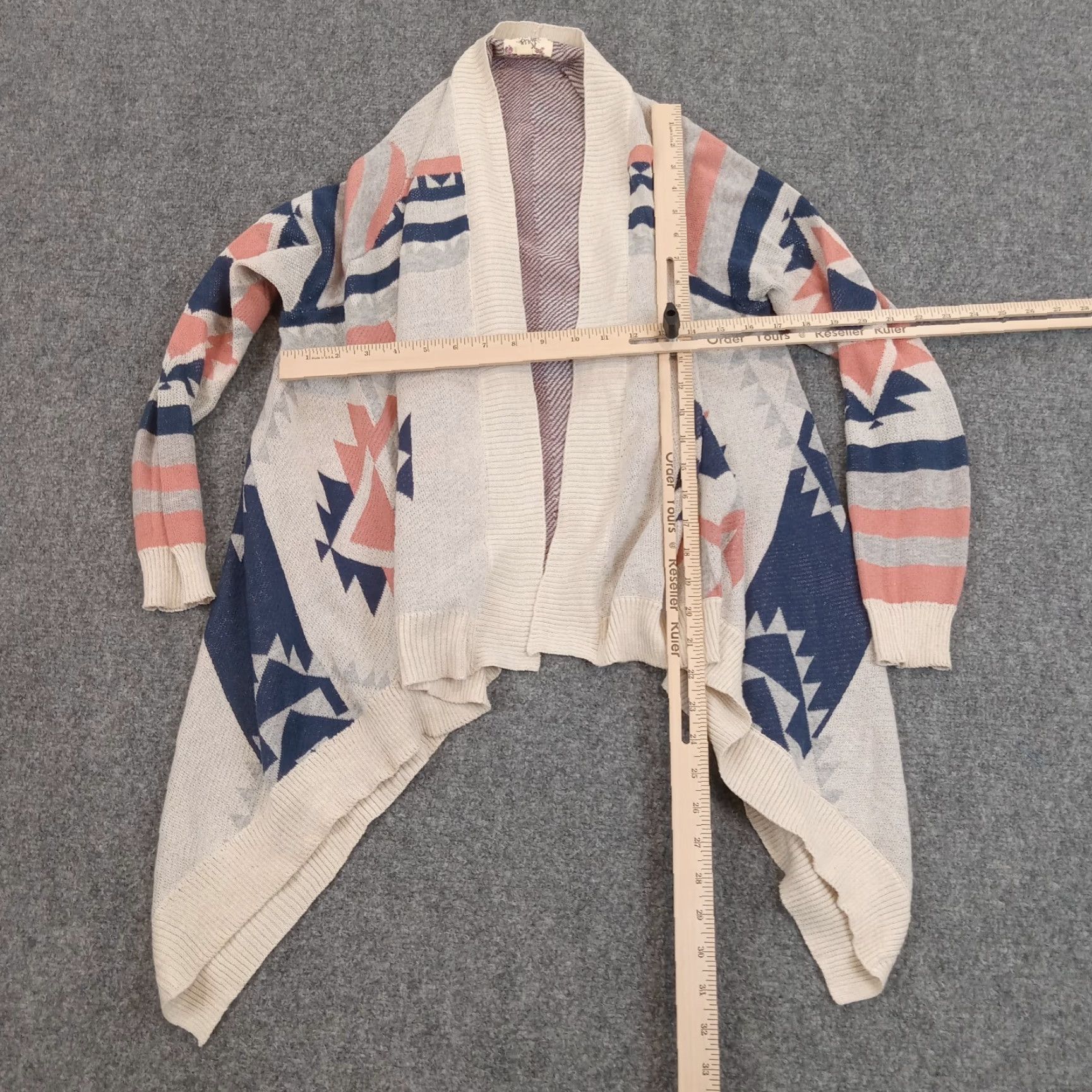 Vintage Hippie Rose Womens Aztec Cardigan Sweater Small Beige Blue Long Sleeve Size S / US 4 / IT 40 - 2 Thumbnail