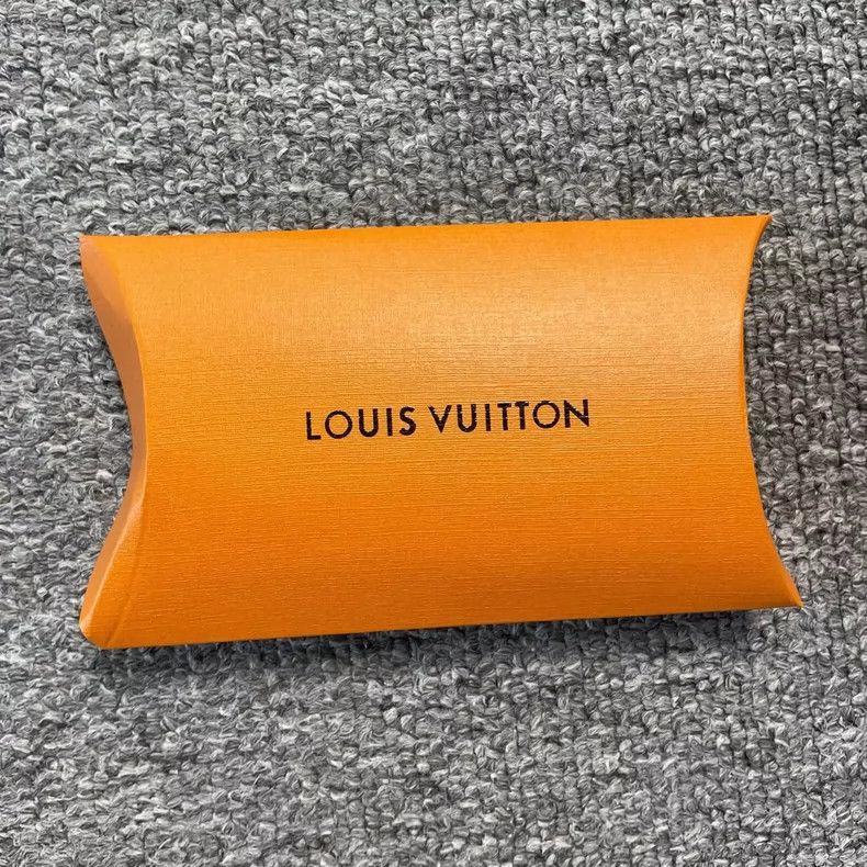Louis Vuitton Louis Vuitton Green Velcro shoes Size US 10 / EU 43 - 7 Thumbnail