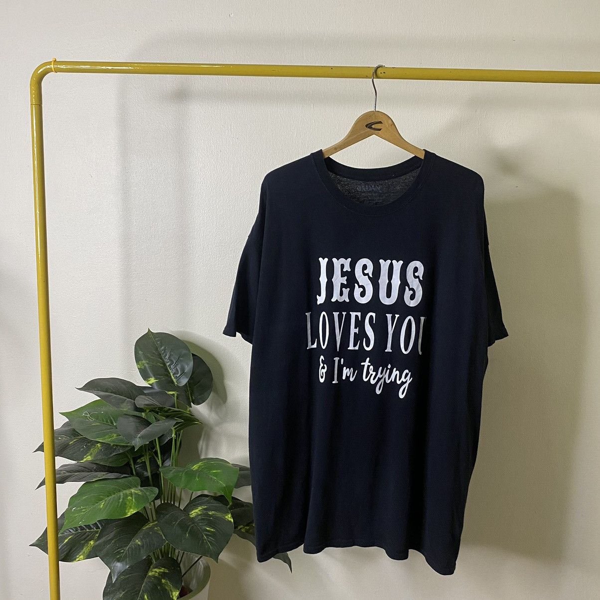 Vintage Vintage Y2K Jesus Loves You & I'm Trying Funny Humor Tee Size US XXL / EU 58 / 5 - 1 Thumbnail