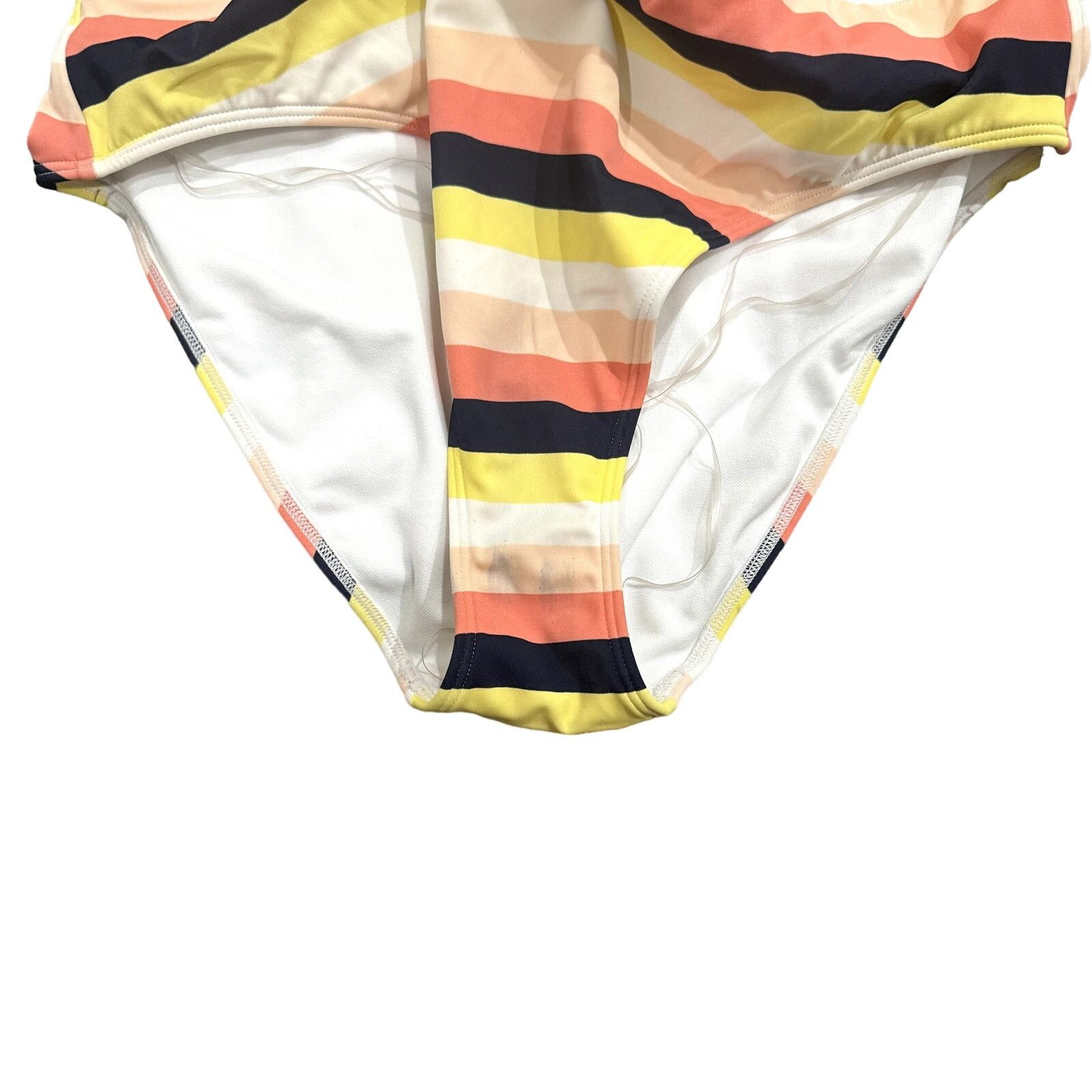 Abercrombie & Fitch Abercrombie & Fitch Cut Out Stripped One Piece Swimsuit Size XL / US 12-14 / IT 48-50 - 4 Thumbnail