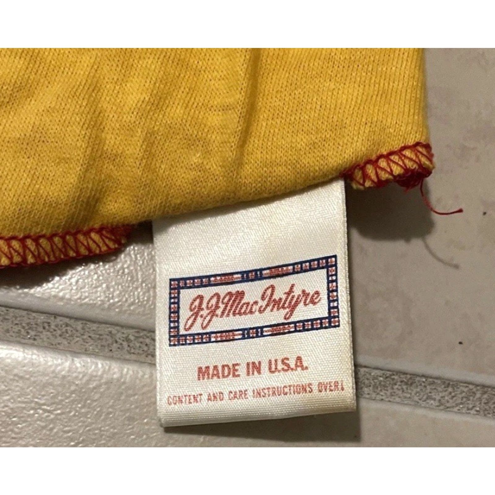 Vintage VINTAGE USMC PE Jersey Shirt L USA Marines Military College Shirt Mens Yellow 80s 60s 90s College Navy Marine Size US L / EU 52-54 / 3 - 7 Thumbnail