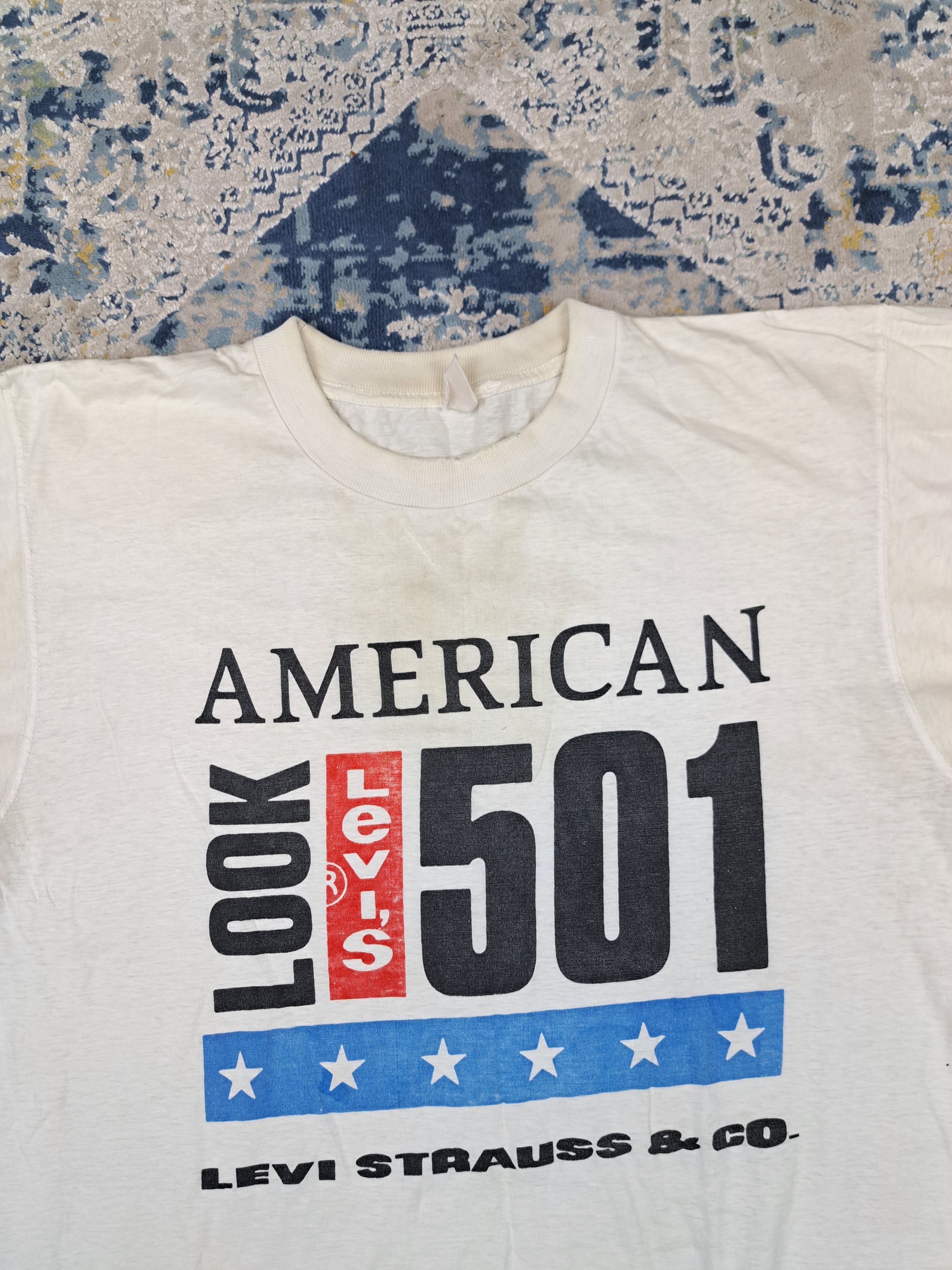 Vintage Vintage 90s Single Stitch Levis 501 Promo Thrashed Tee Size US L / EU 52-54 / 3 - 2 Thumbnail