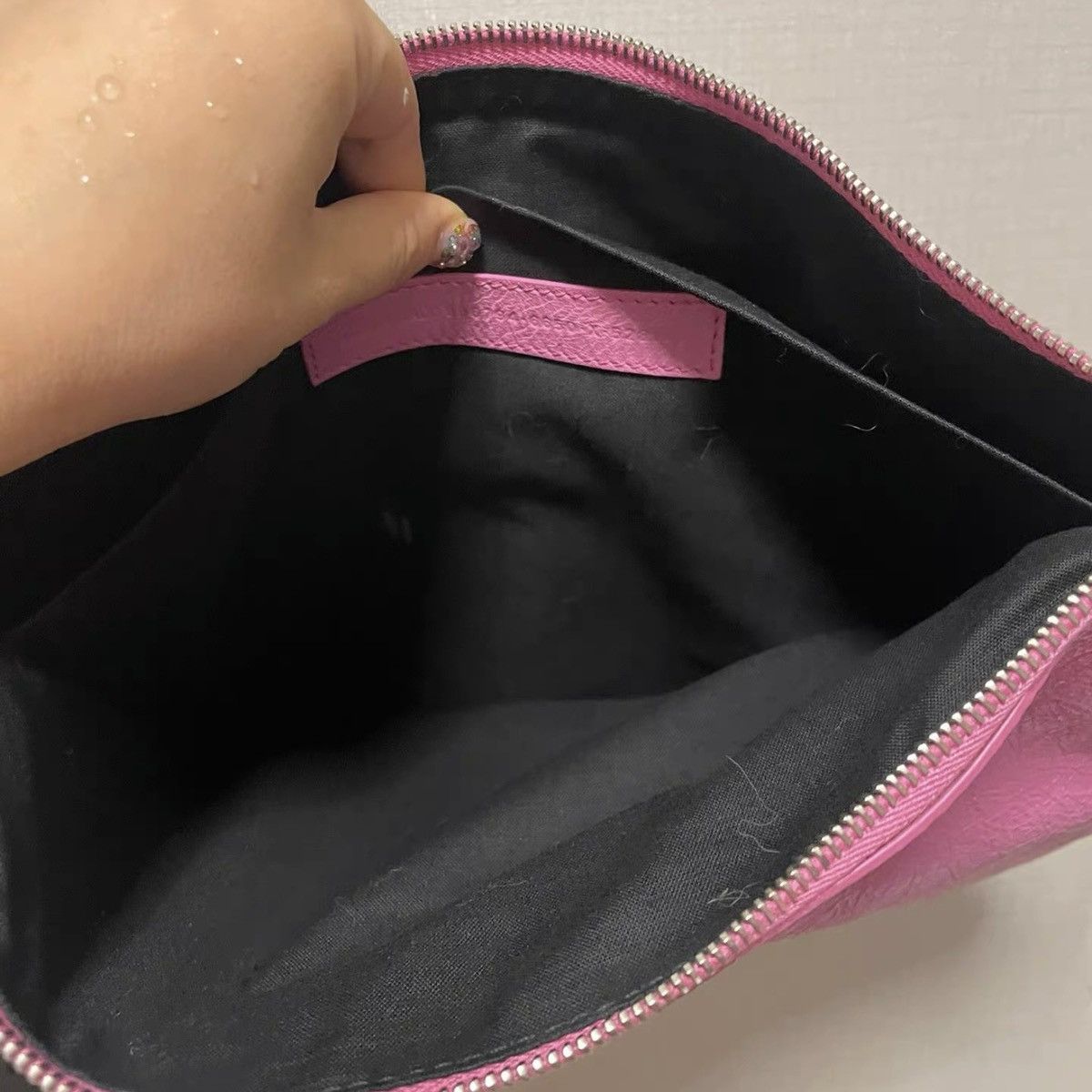 Balenciaga Gender Neutral Print Pouch Size ONE SIZE - 4 Thumbnail