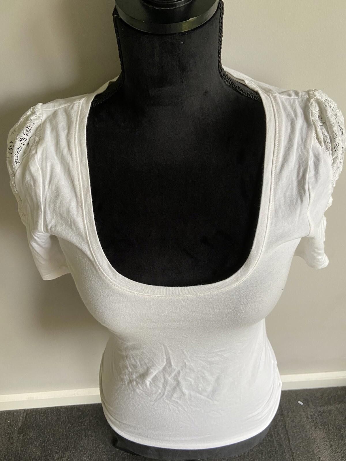 Massimo Dutti Dotti Top Half Sleeve White w Lace T-Shirt - Size X S(001) Size XS / US 0-2 / IT 36-38 - 6 Thumbnail