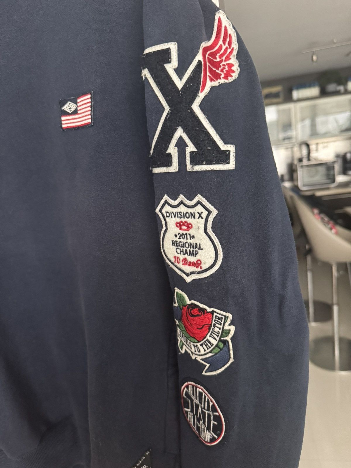 10 Deep 10 Deep Patches Crewneck Sweatshirt Size US XL / EU 56 / 4 - 4 Thumbnail