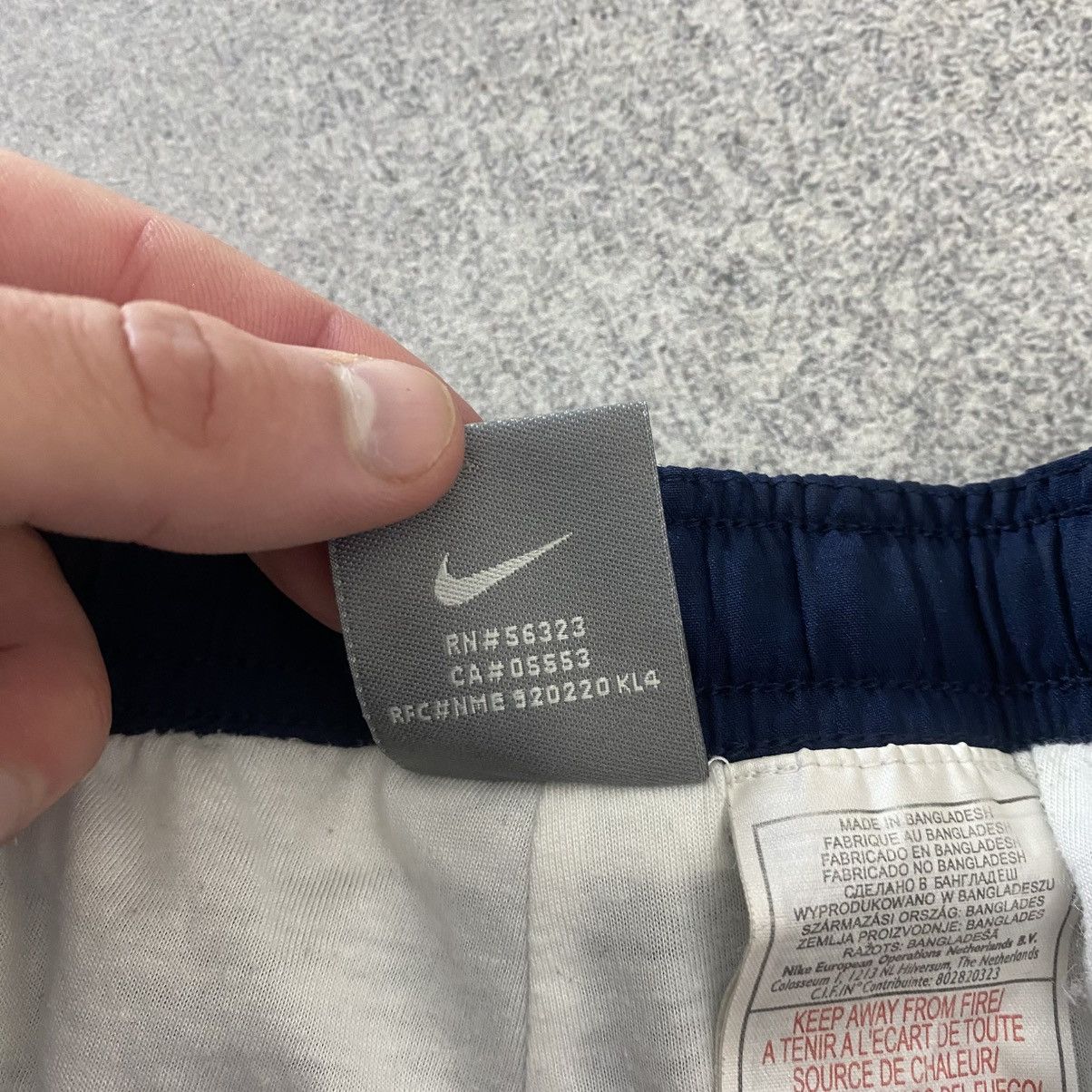 Nike Vintage Nike Track Pants Y2K Size US 30 / EU 46 - 7 Thumbnail