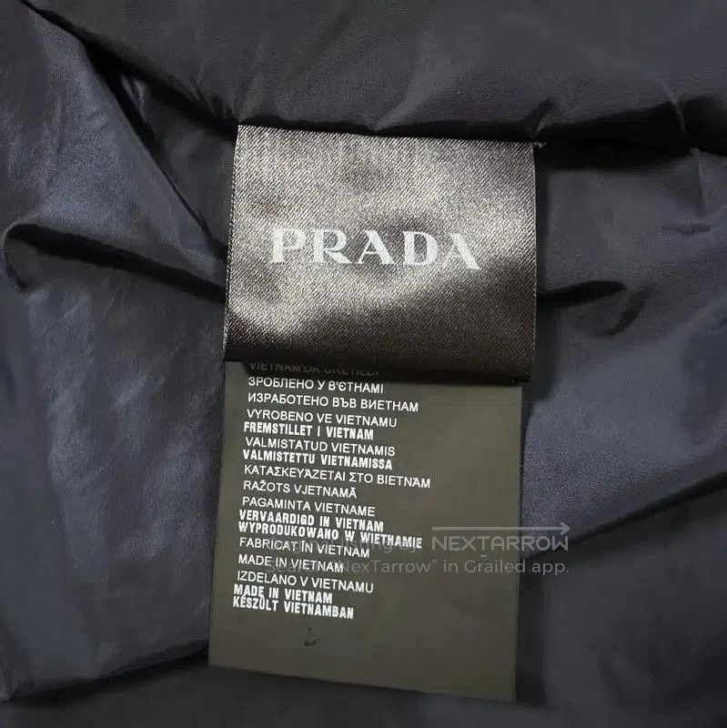 Prada Prada Men's XL Navy Jacket with Hood. Size US XL / EU 56 / 4 - 7 Thumbnail