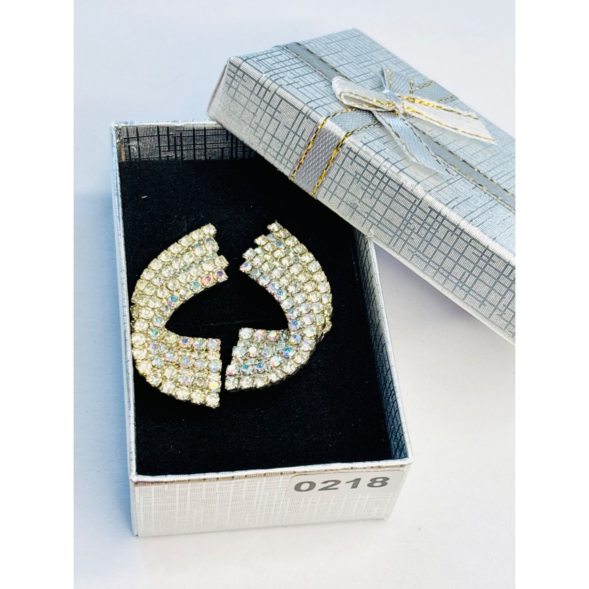 Other Vintage Rhinestone Statement Earrings Silver Tone Fan Shape Size ONE SIZE - 8 Thumbnail