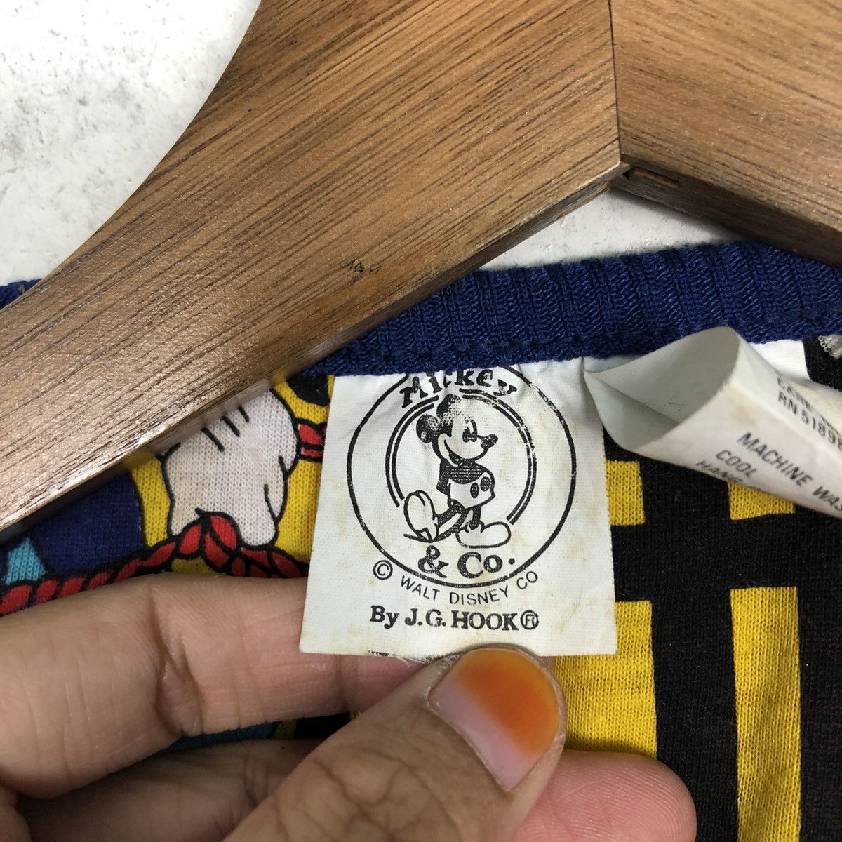 Vintage Vintage Sweatshirt Long Sleeve Mickey Mouse Cartoon BigLogo Size US M / EU 48-50 / 2 - 15 Thumbnail