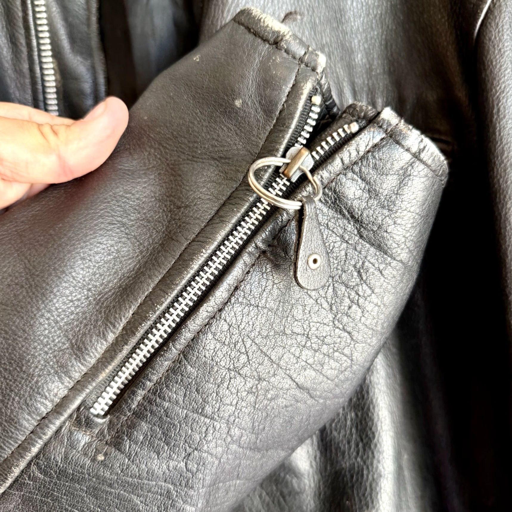 Vintage VINTAGE 1960s Leather Cafe Racer Motorcycle Jacket Near Mint XXL Size 46 2XL YKK Zippers Leather Cafe Racer Jacket Mens Western? Size US XXL / EU 58 / 5 - 6 Thumbnail
