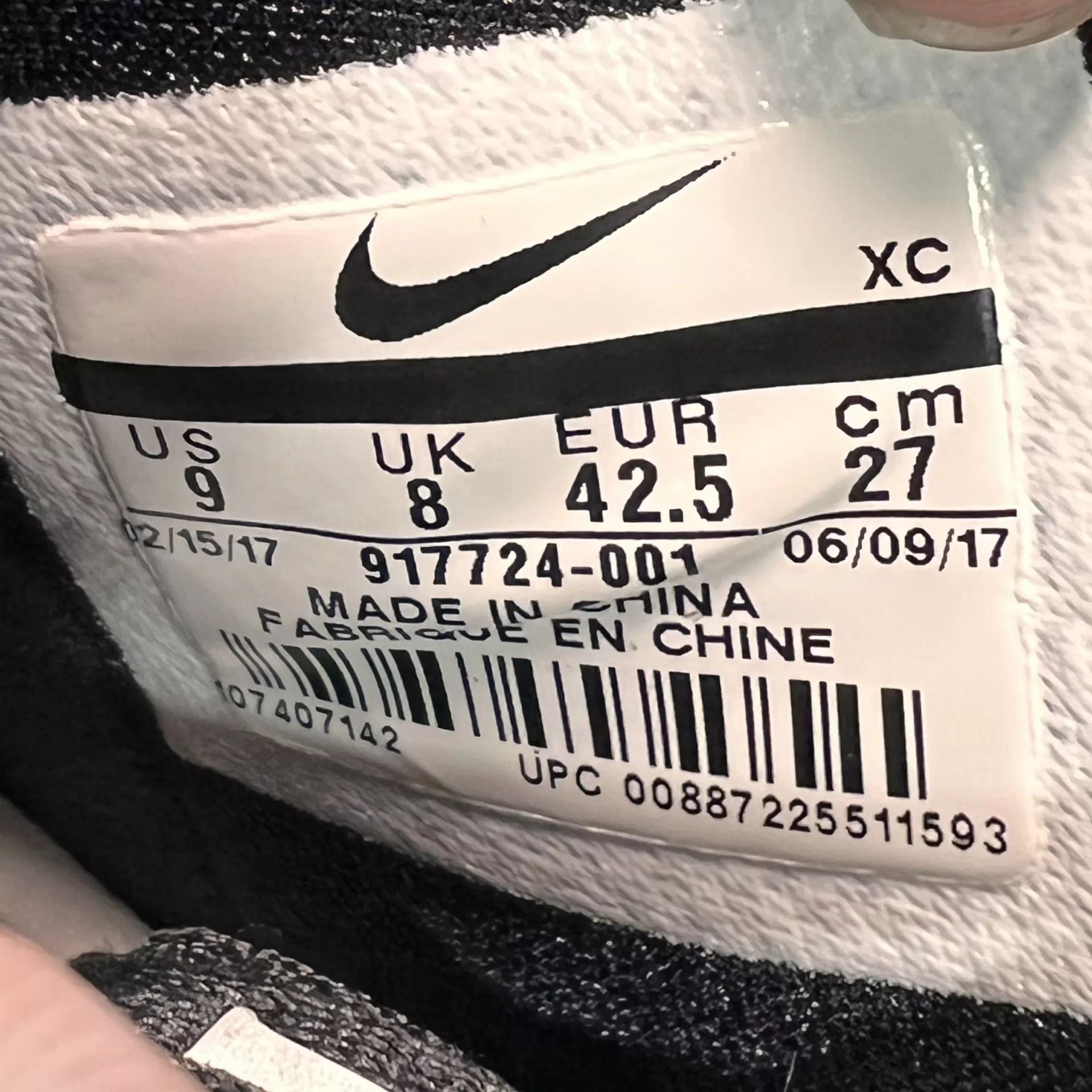 Nike Nike Kyrie 3 TB Oreo 42.5 98 New Size US 9 / EU 42 - 8 Thumbnail