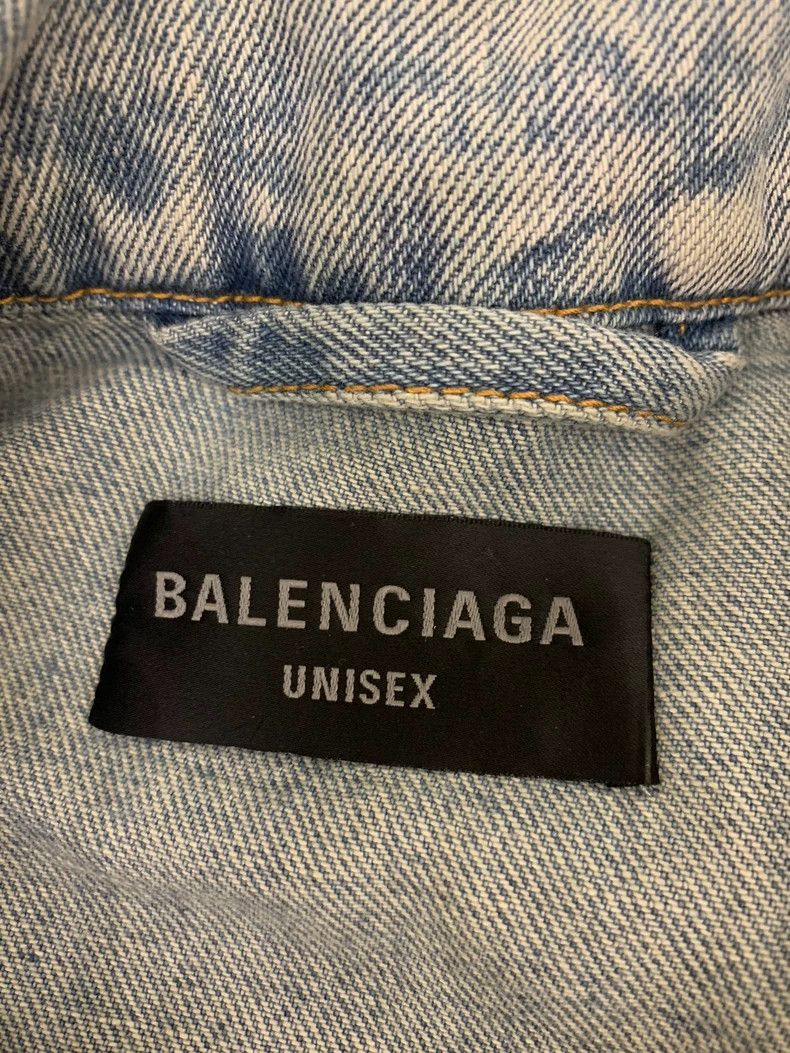 Balenciaga Balenciaga Denim jacket, size 2, 95% new Size US M / EU 48-50 / 2 - 3 Thumbnail
