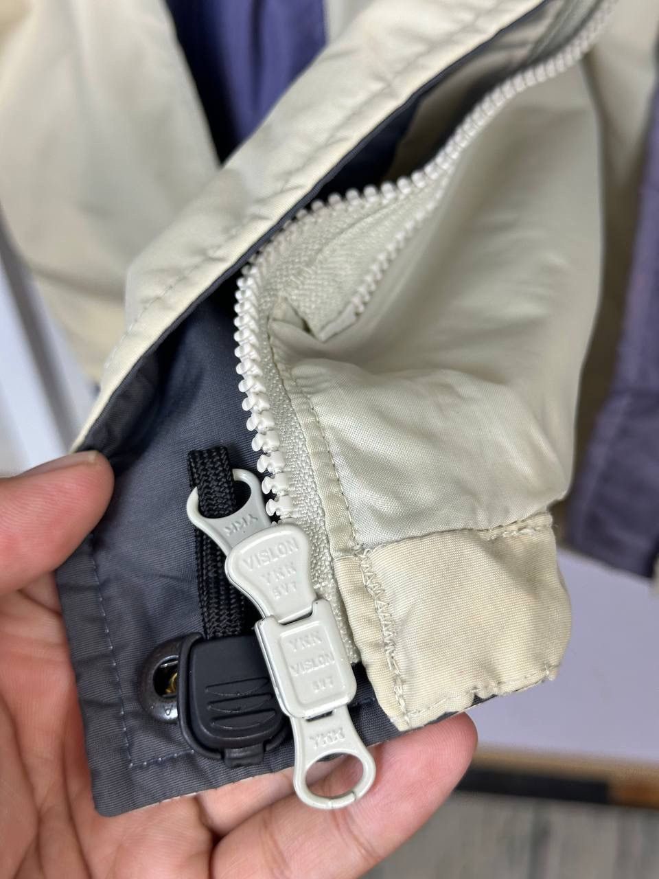 Columbia × Vintage Vintage Columbia Sportwear Waterproof Jacket (Pit 25.5) Size US L / EU 52-54 / 3 - 10 Thumbnail