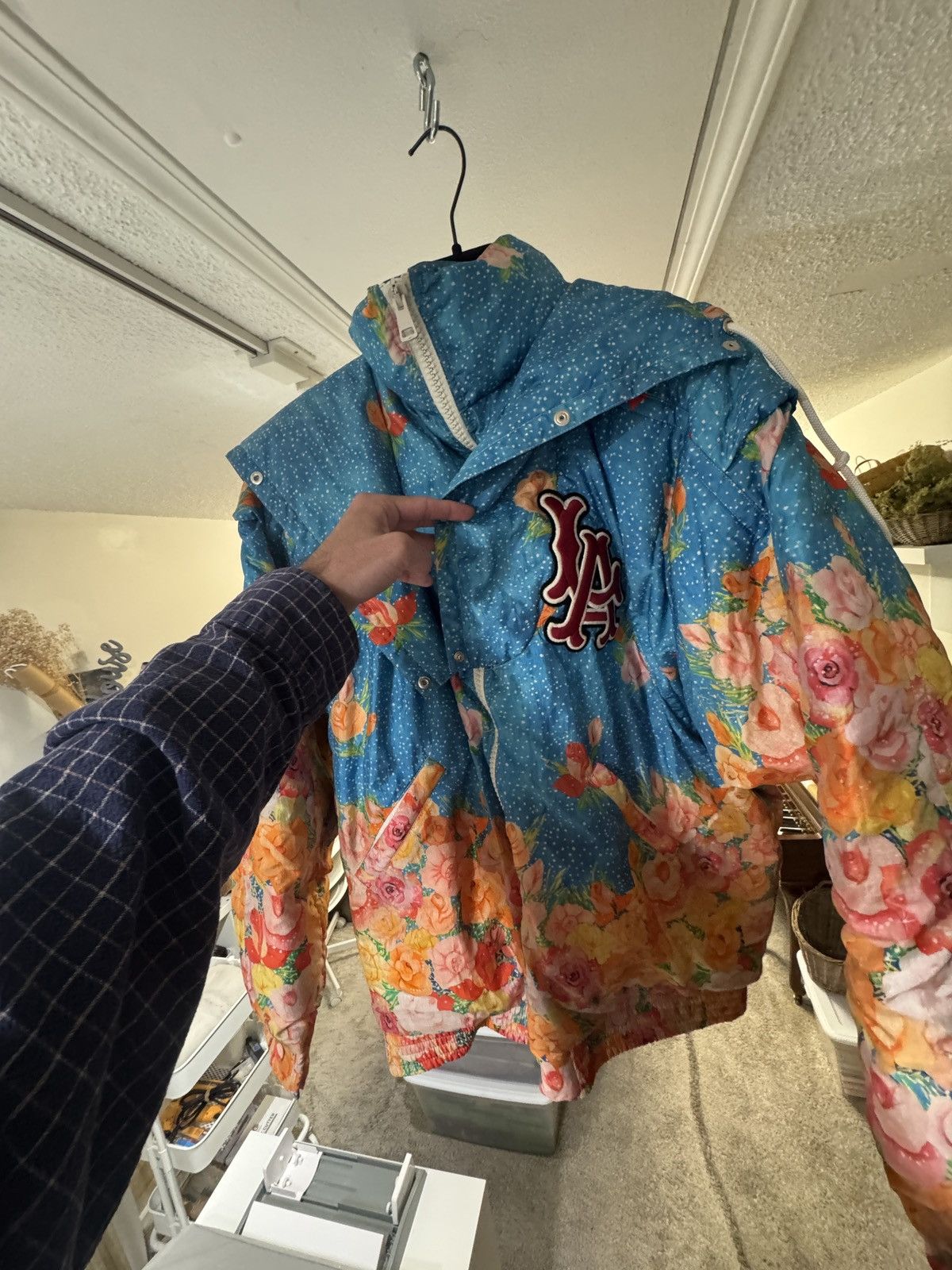 Gucci × MLB GUCCI X MLB LA DODGERS ANIME PUFFER COAT Size XS / US 0-2 / IT 36-38 - 1 Thumbnail