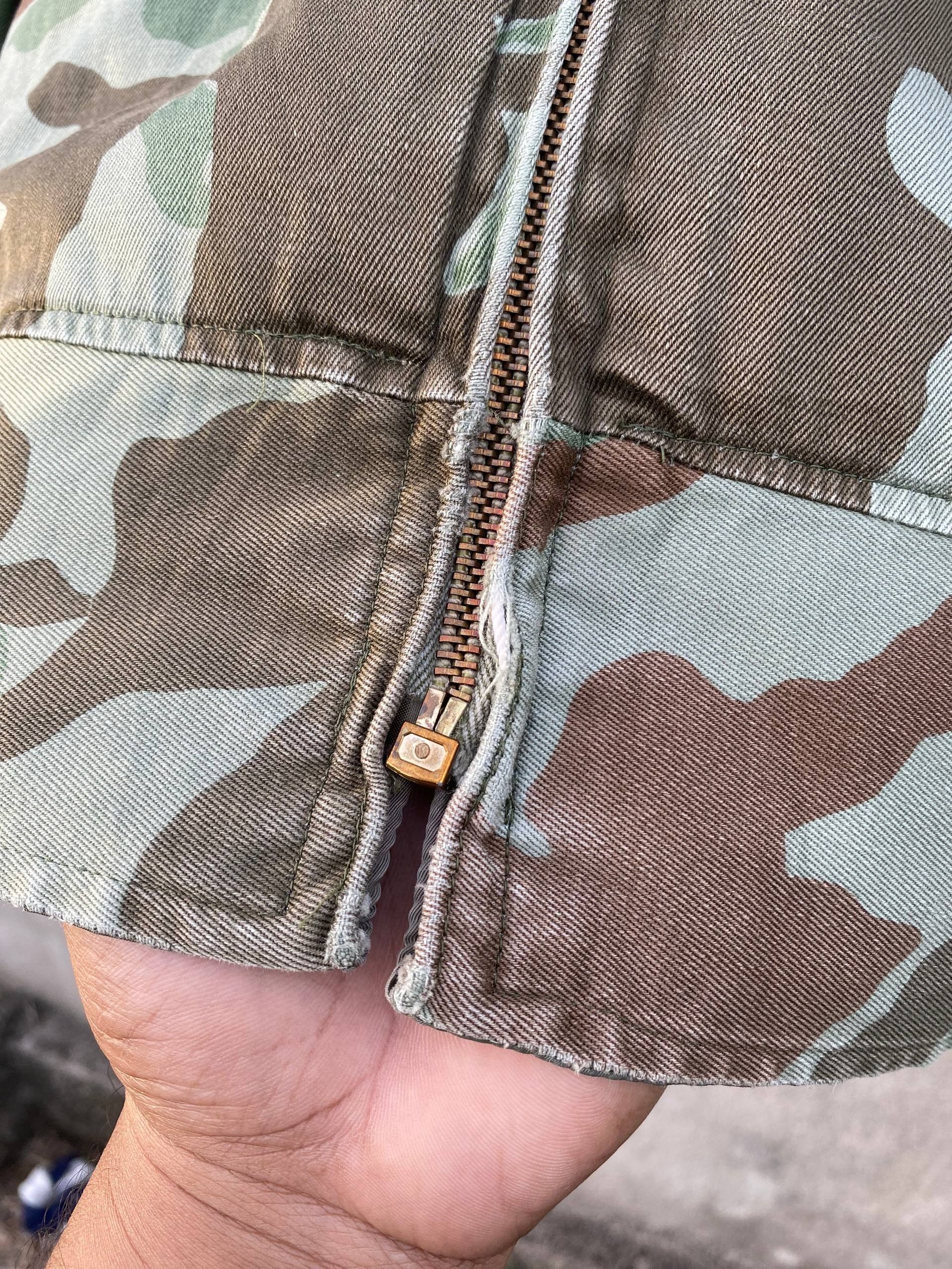 Vintage Vintage 80s Reversible MA-1 Bomber Jacket Camo/Sage Green Size US M / EU 48-50 / 2 - 12 Thumbnail